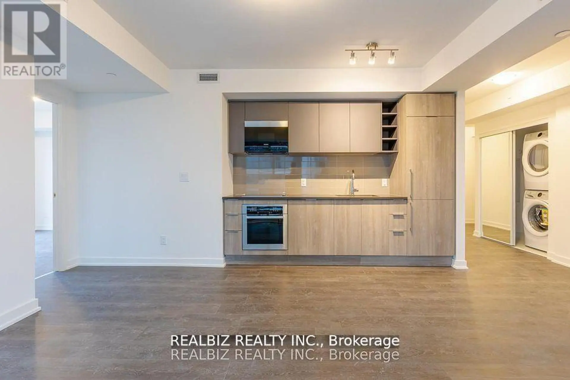 #2003 2033 KENNEDY ROAD - Image 12