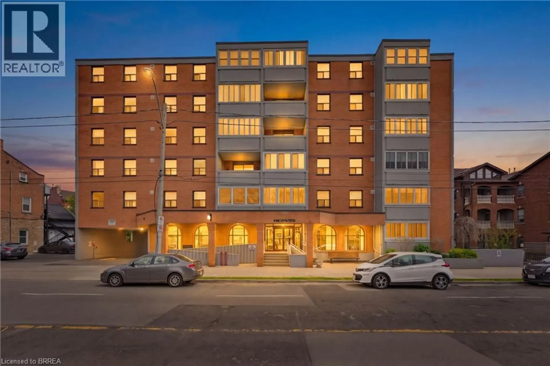 #203 23 MAIN Street - Image 1
