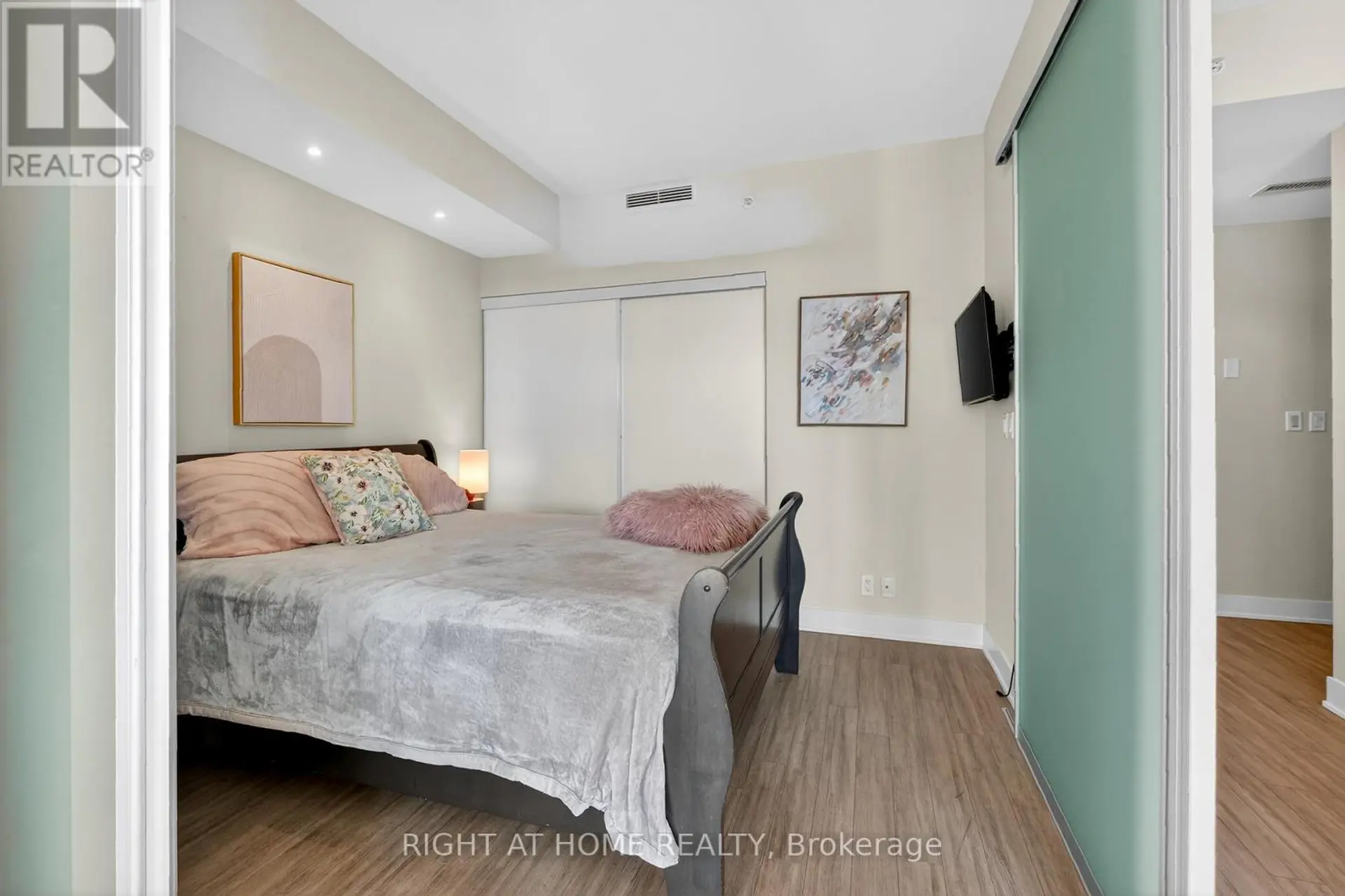 #806 118 HOLMWOOD AVENUE - Image 13