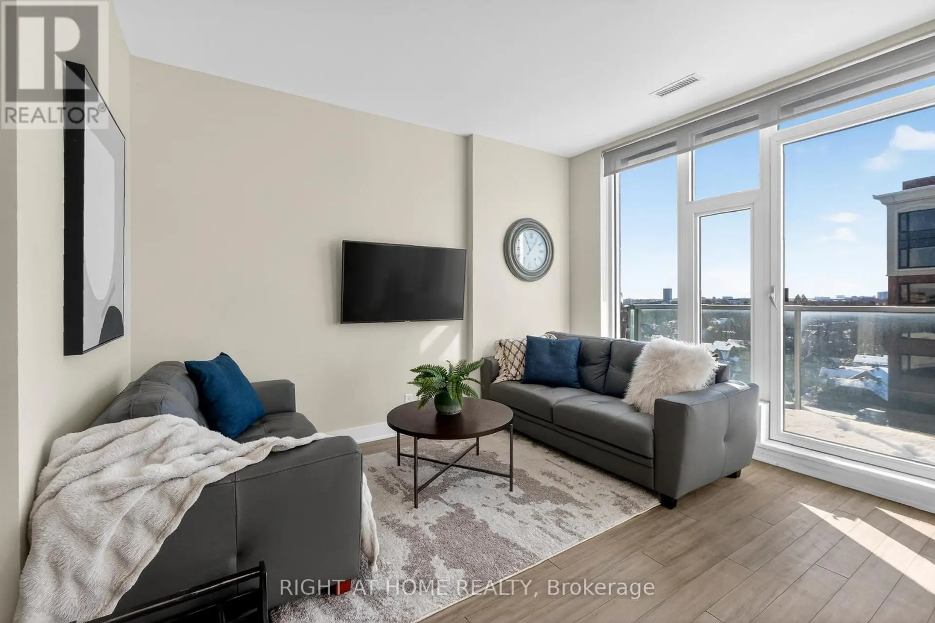 #806 118 HOLMWOOD AVENUE - Image 4