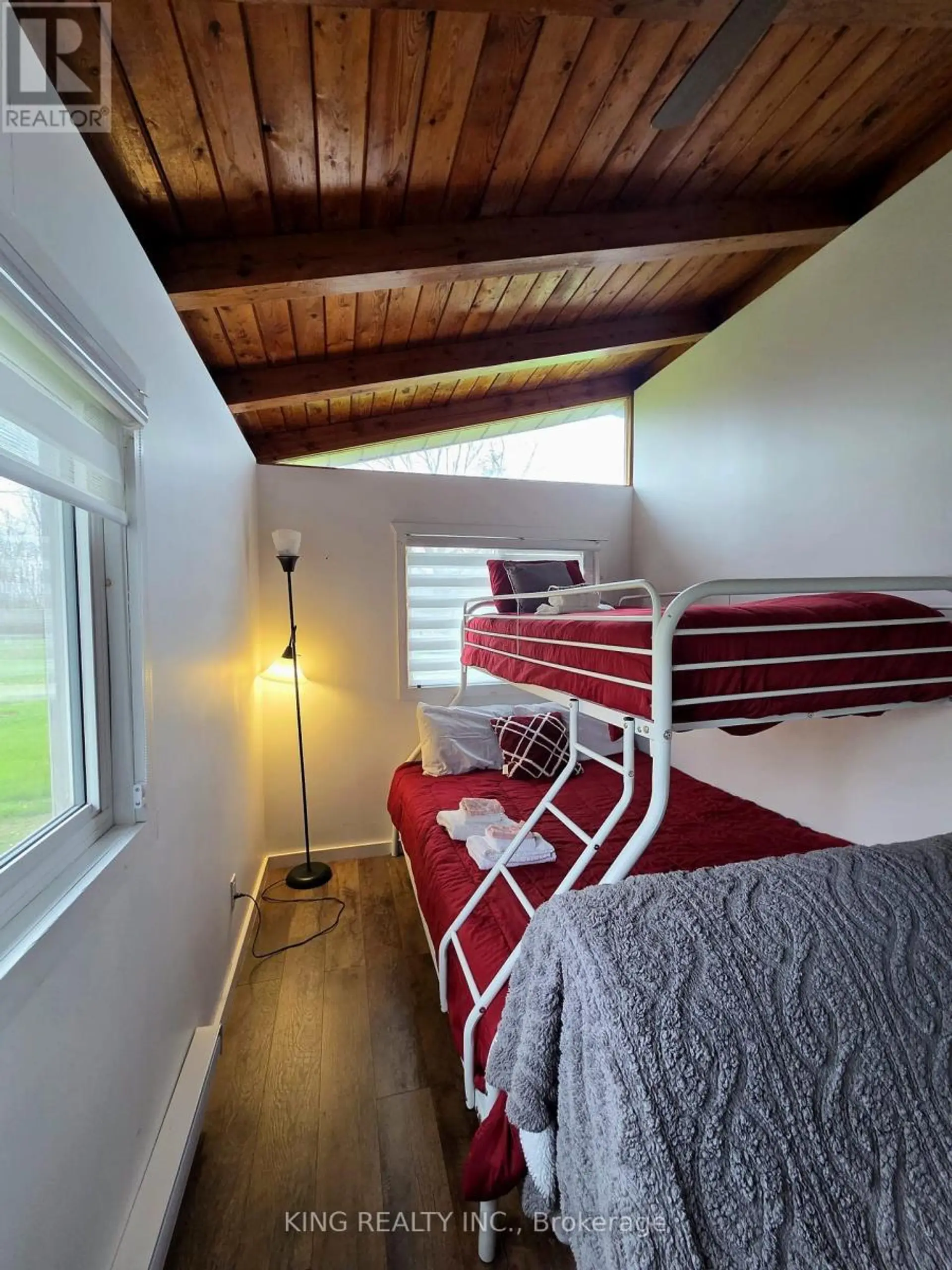 5 ERIE HEIGHTS LINE - Image 13
