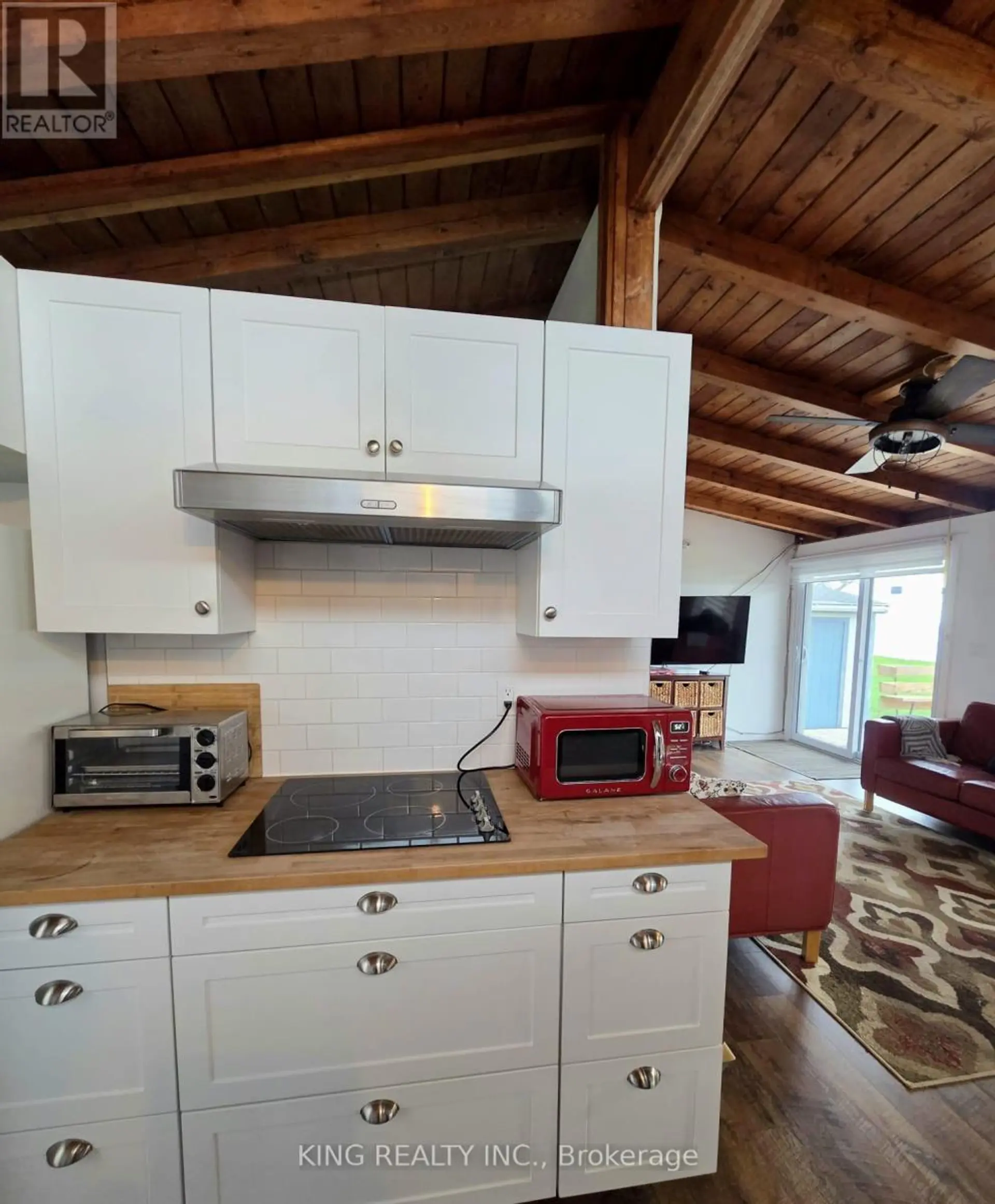 5 ERIE HEIGHTS LINE - Image 2