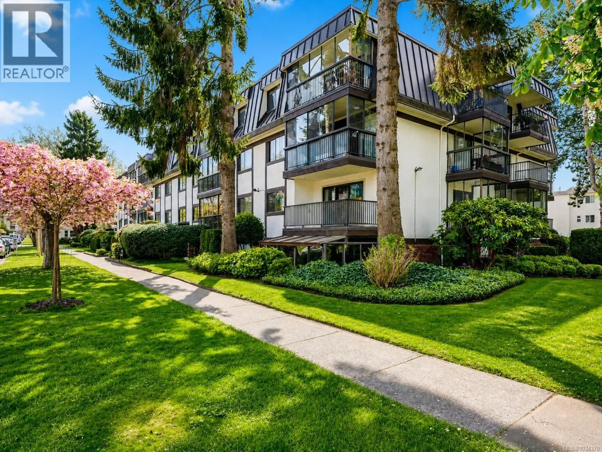 Property at #302 1101 Hilda St, Victoria, BC