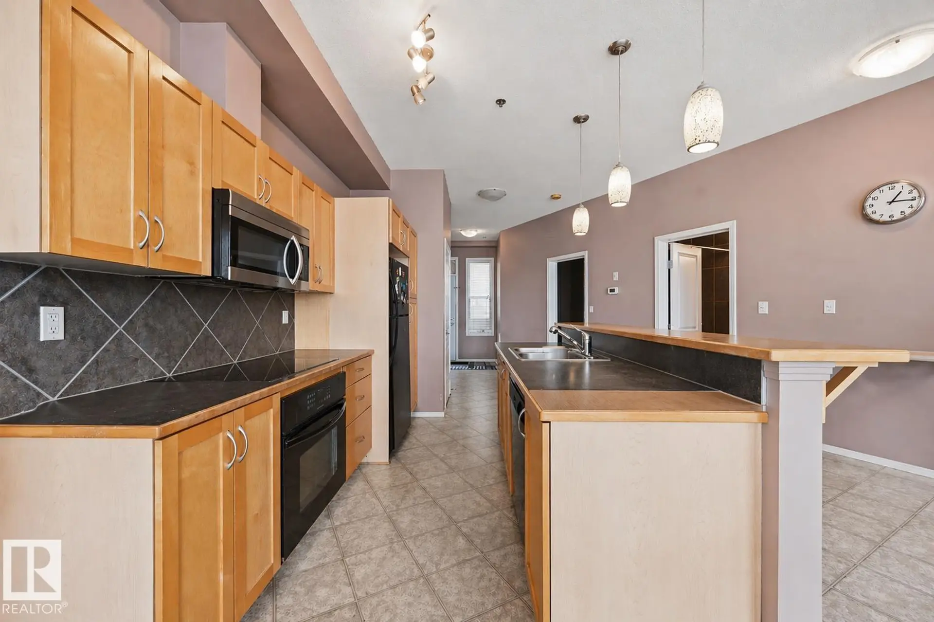 #369 4823 104A ST NW - Image 8