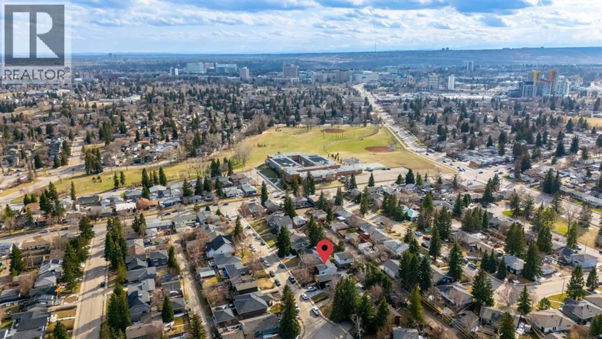 88 CHEYENNE Crescent NW - Image 3