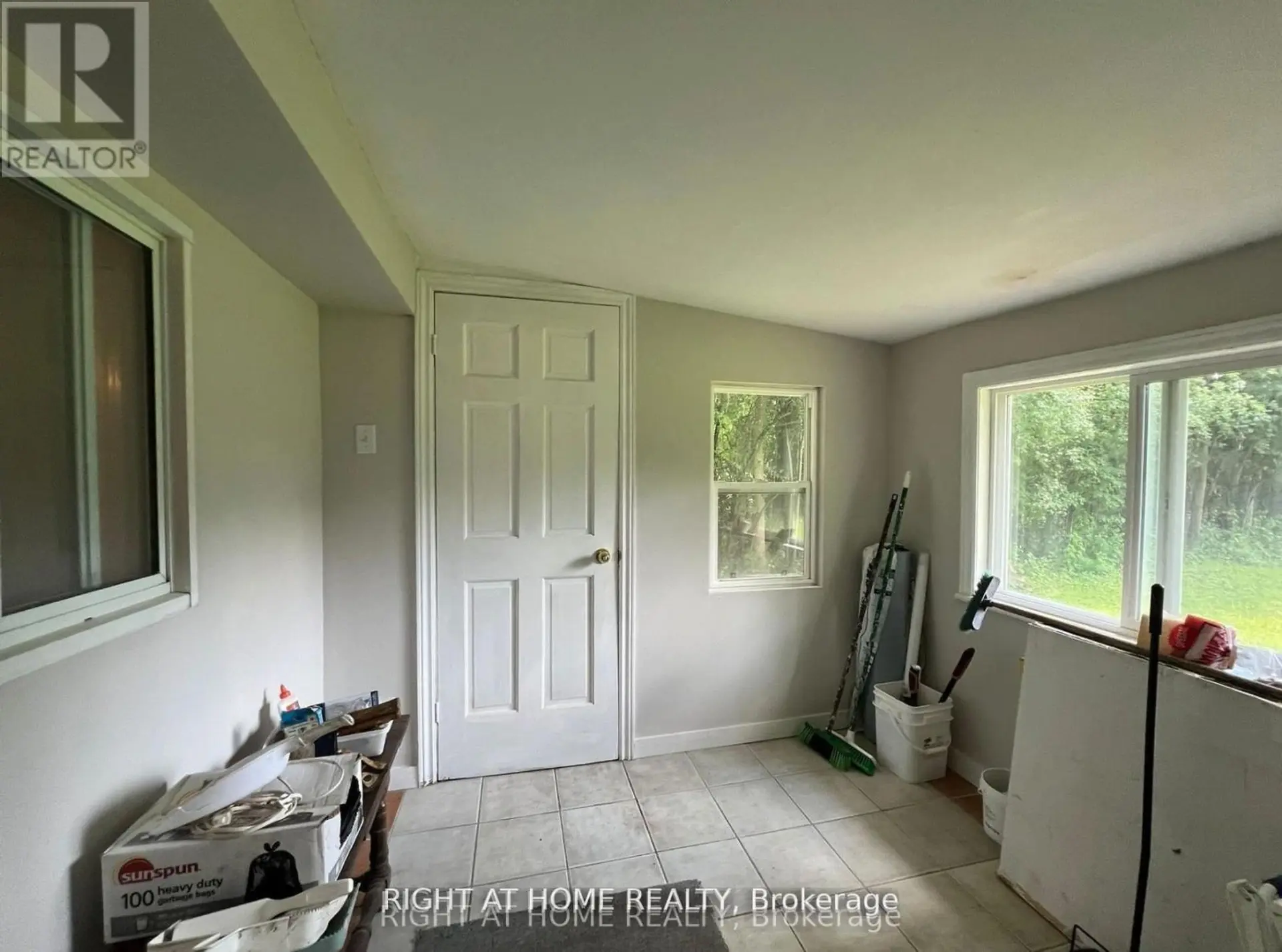 34 BROADVIEW STREET - Image 4