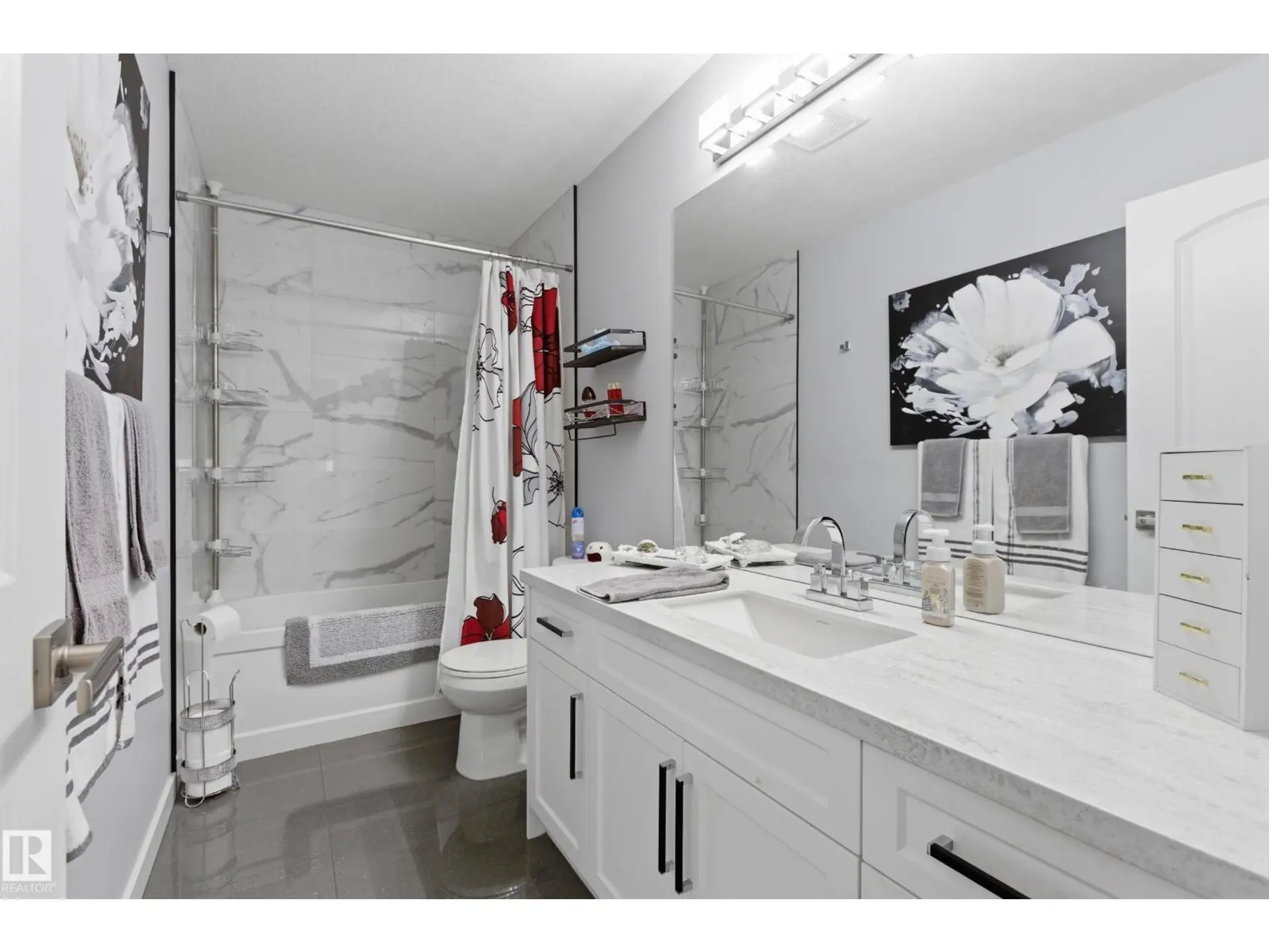 295 YOUVILLE DR E NW - Image 6