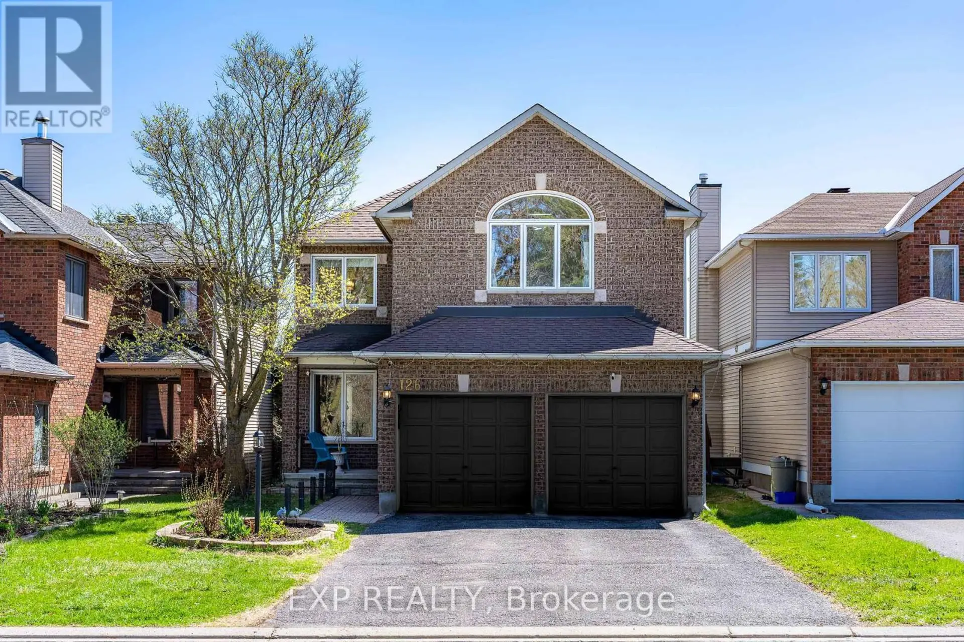 Property at 126 GRENADIER WAY, Ottawa, ON