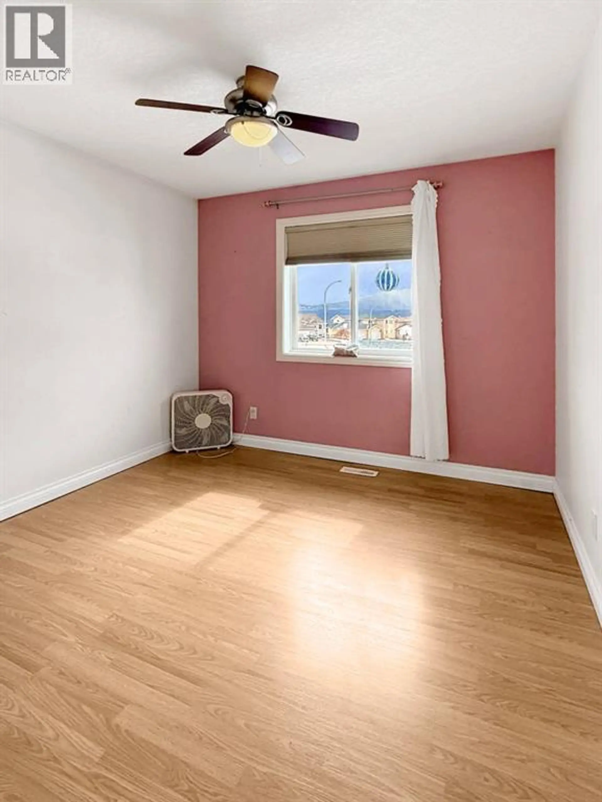 10913 Grande Avenue - Image 12