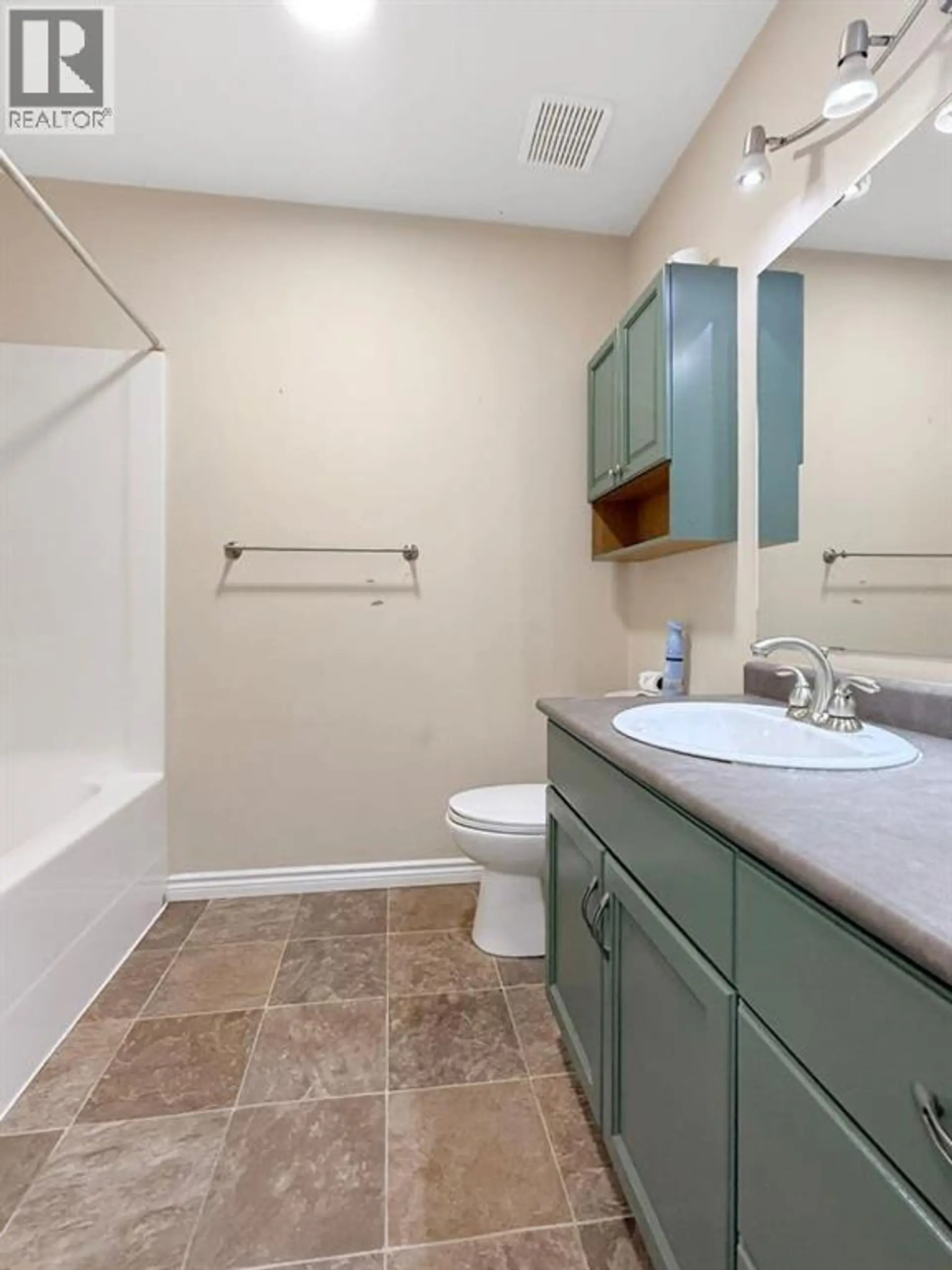 10913 Grande Avenue - Image 11