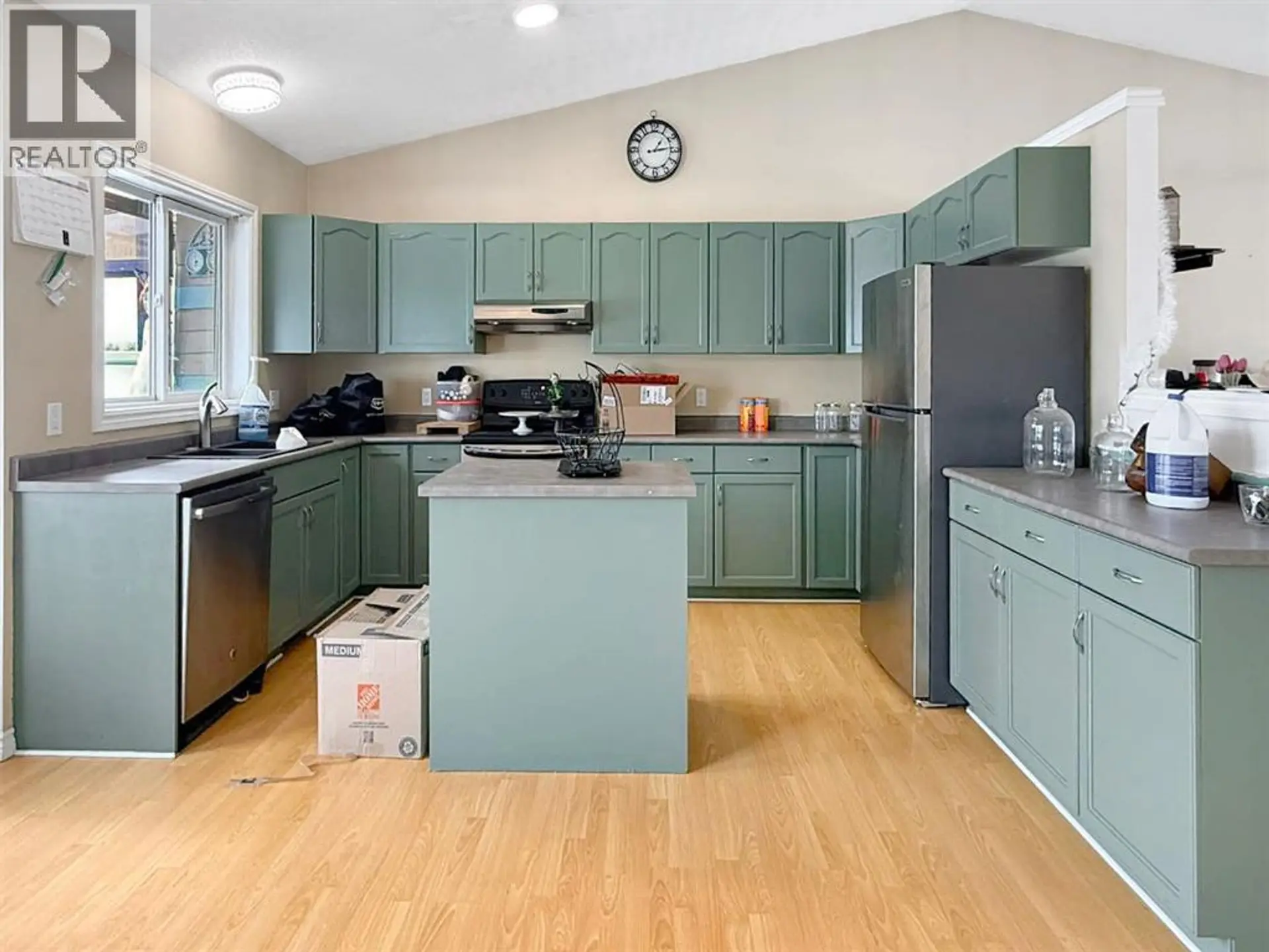 10913 Grande Avenue - Image 8