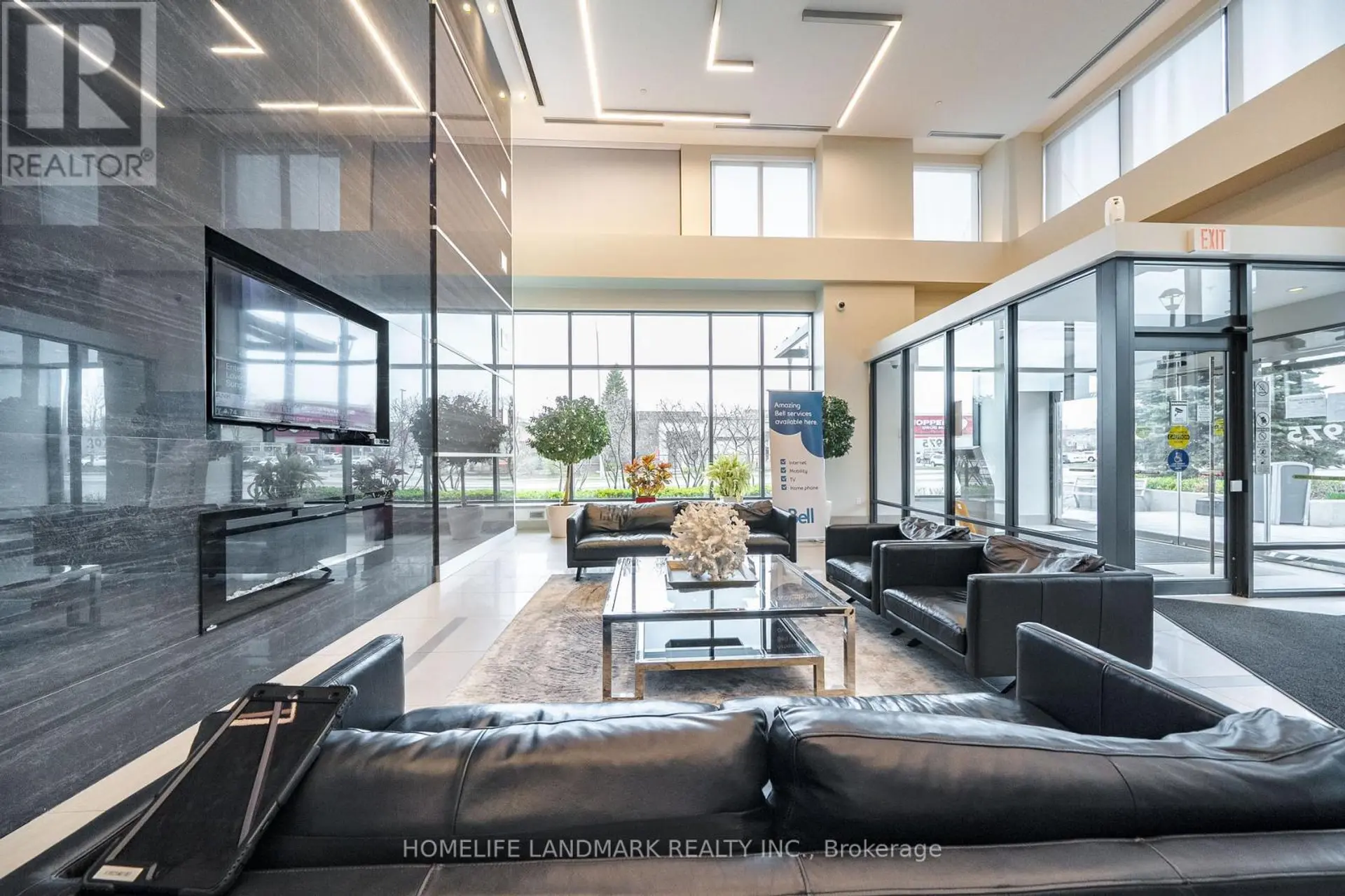 #3006 3975 GRAND PARK AVENUE - Image 2