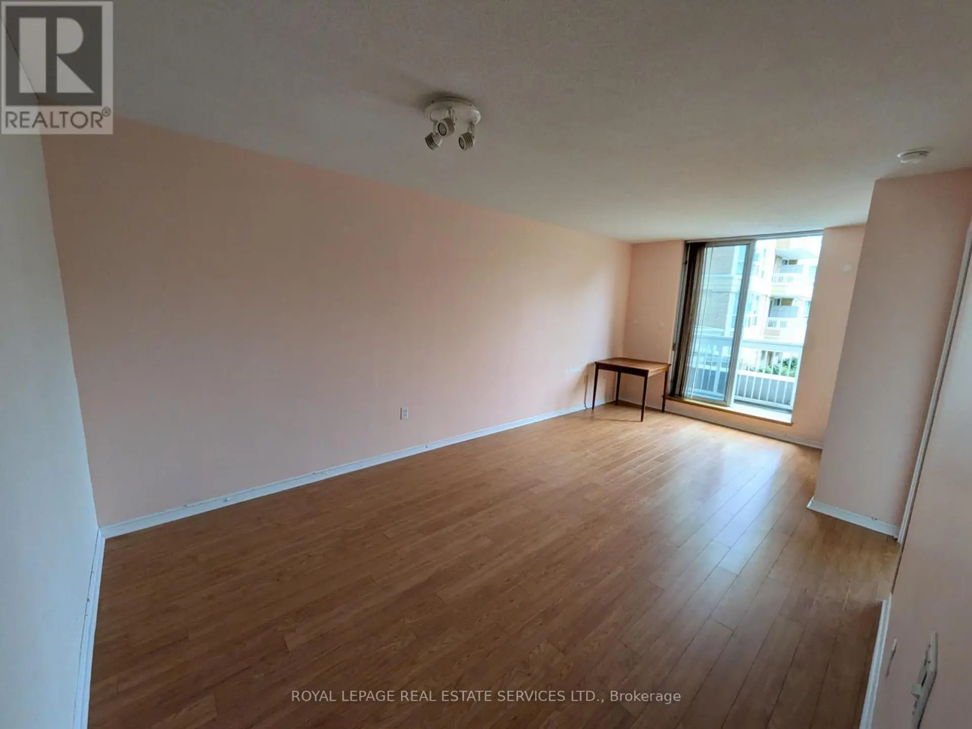 #202 11 THORNCLIFFE PARK DRIVE - Image 6