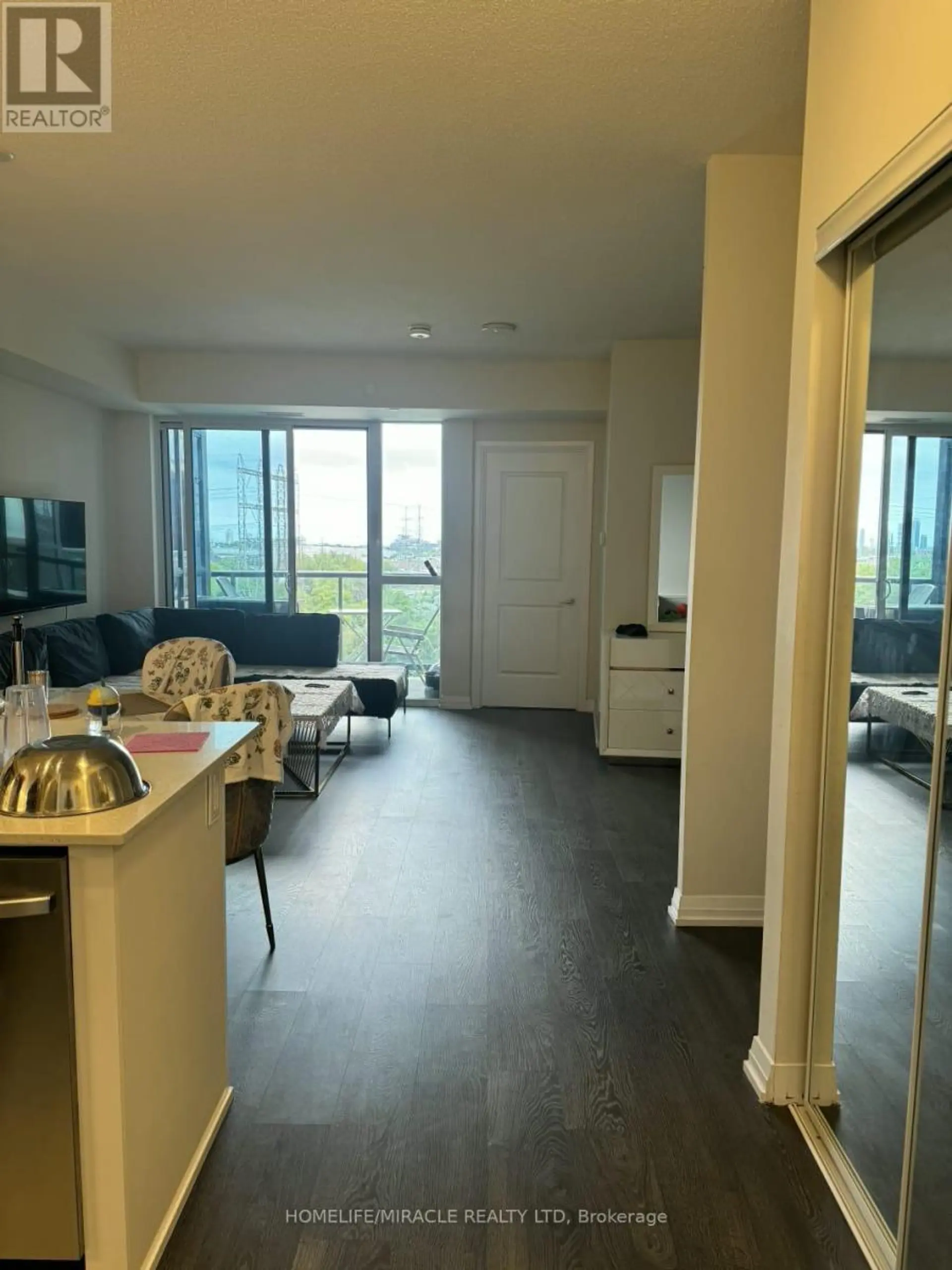 #521 50 THOMAS RILEY ROAD - Image 9