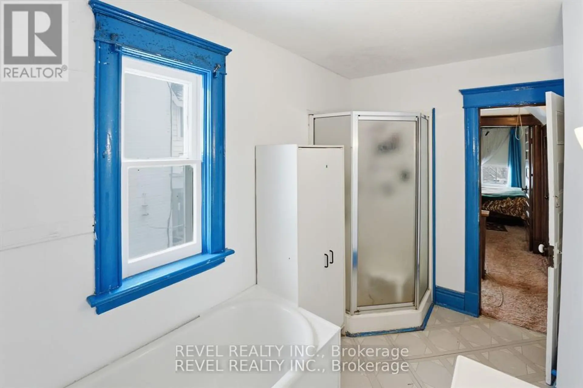535 PARK STREET N - Image 11