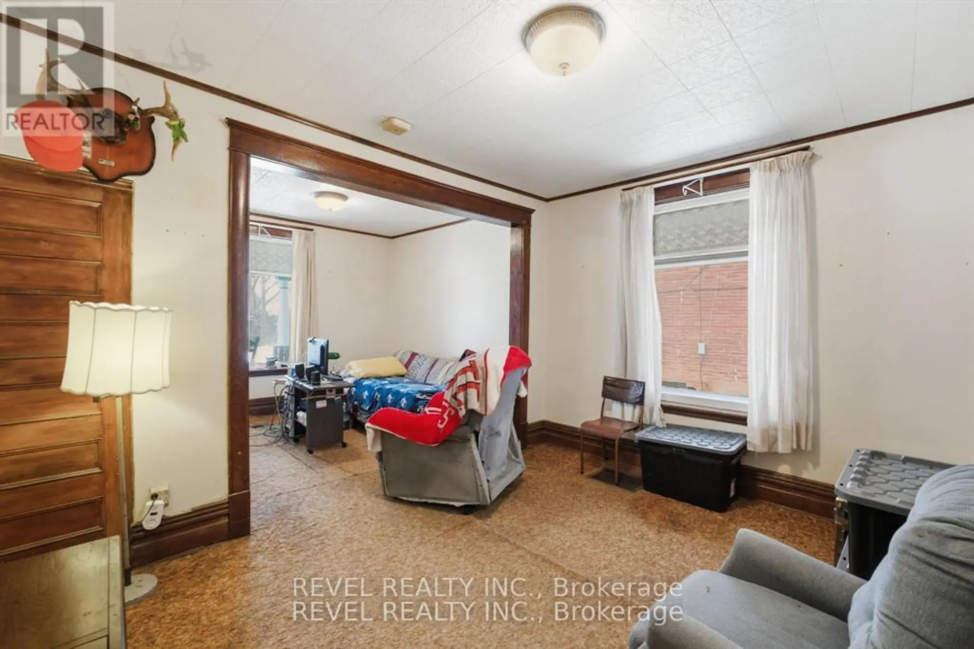 535 PARK STREET N - Image 4