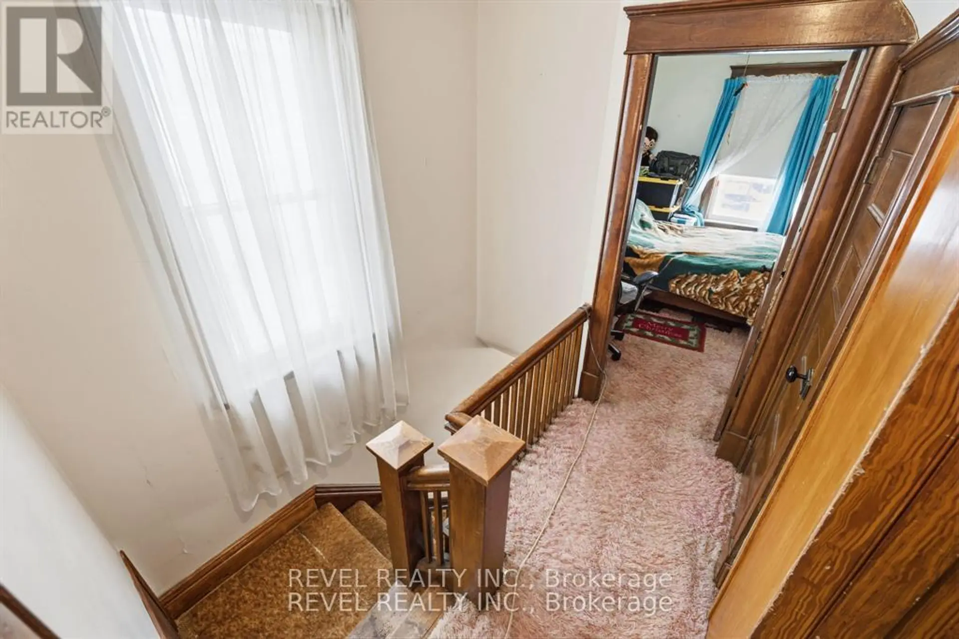 535 PARK STREET N - Image 7