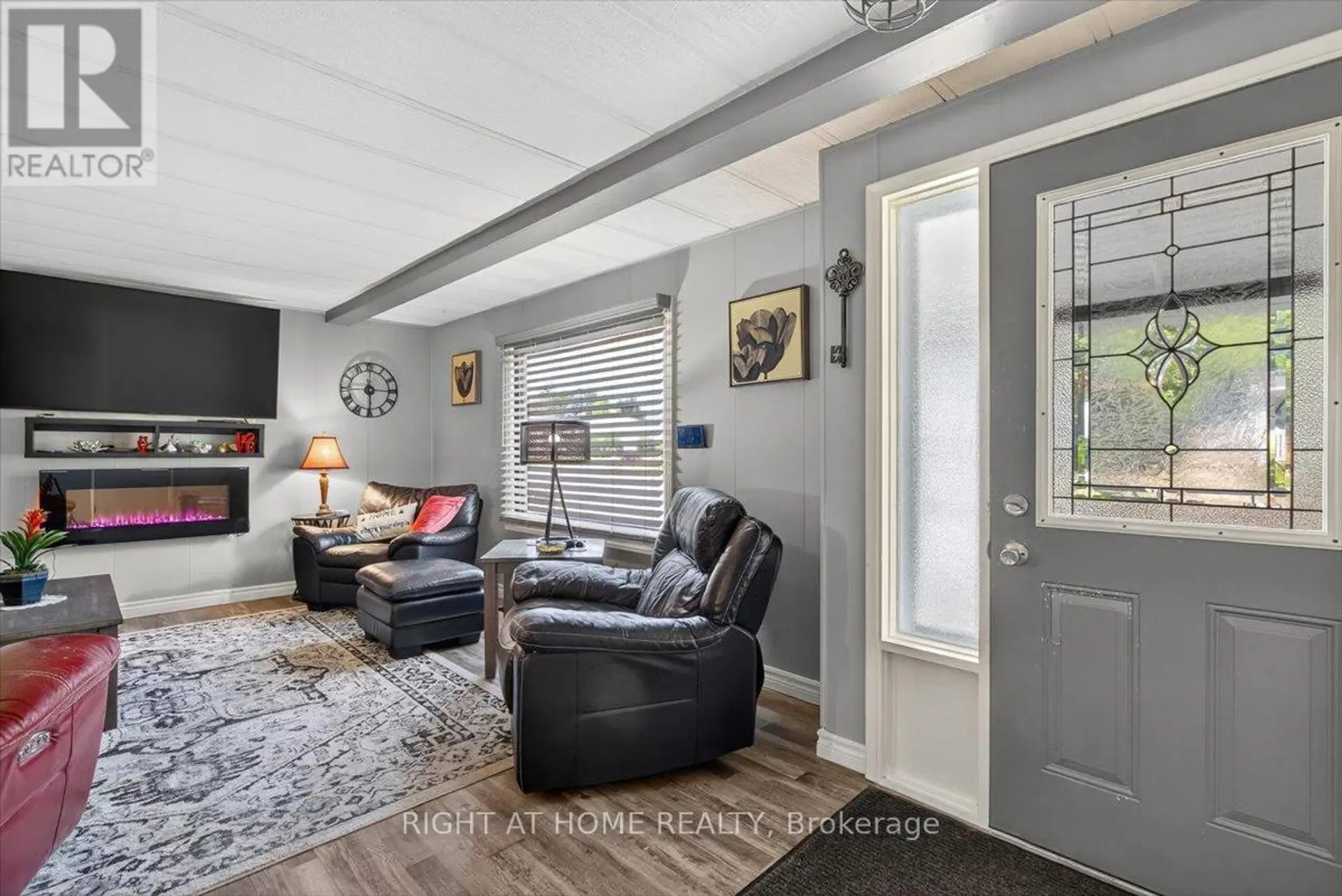 45 LINDEN LANE - Image 3