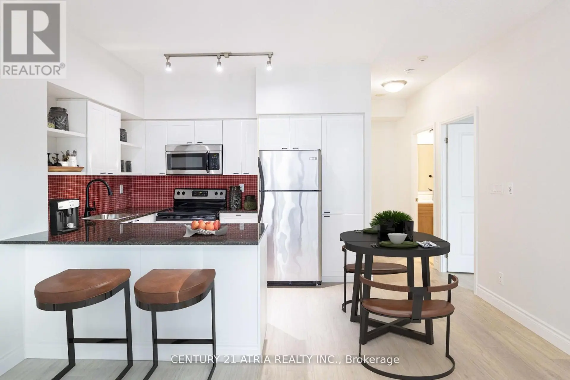 #506 35 HAYDEN STREET - Image 3