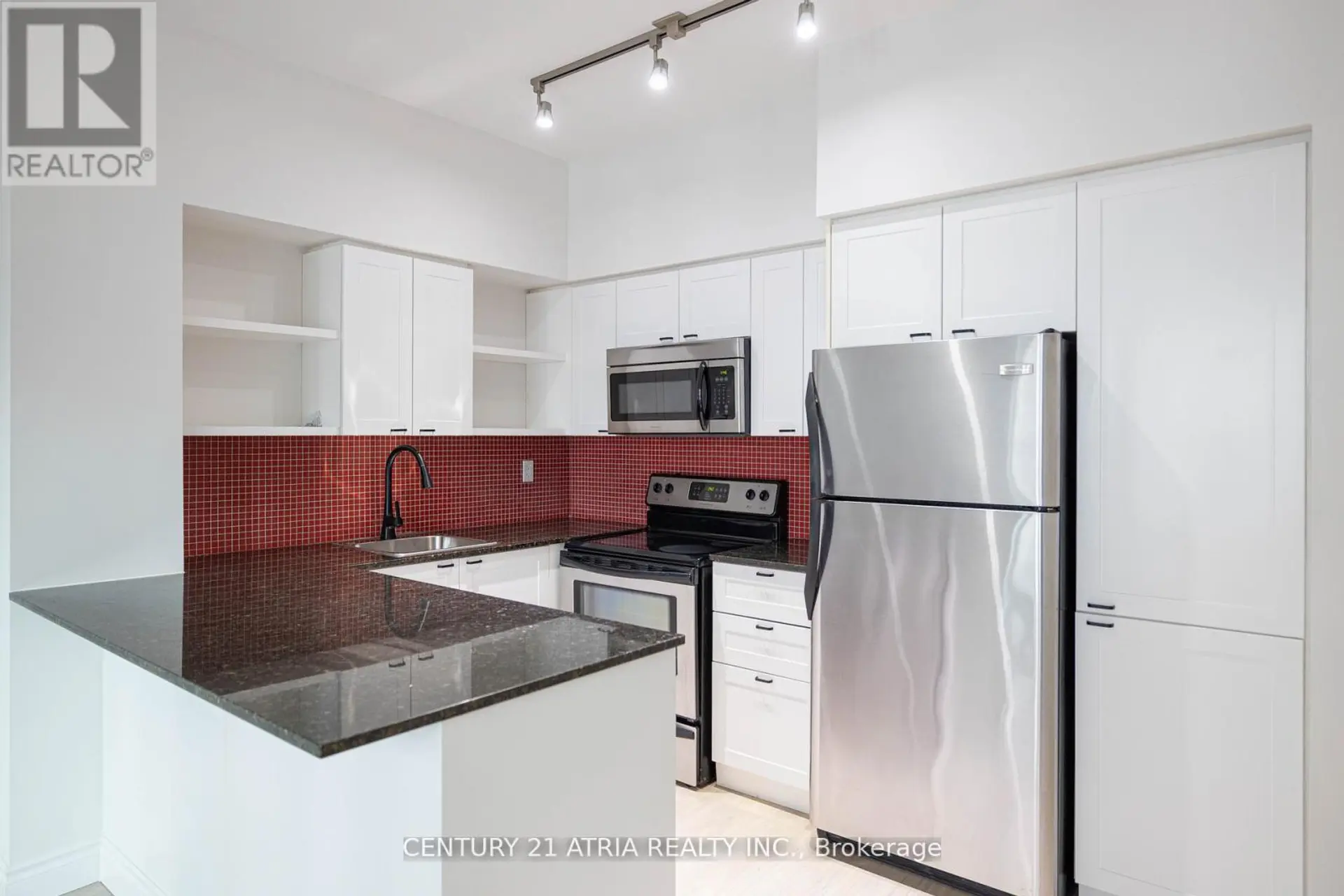 #506 35 HAYDEN STREET - Image 4