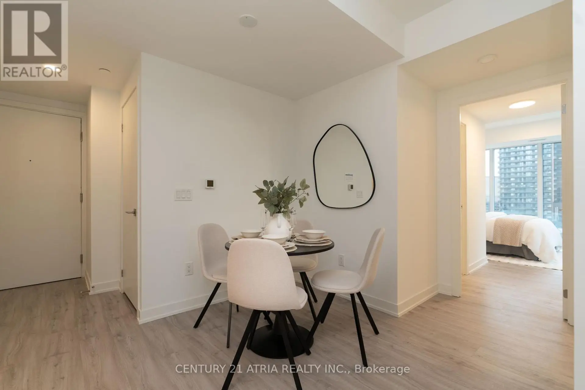 #2303 252 CHURCH STREET - Image 4