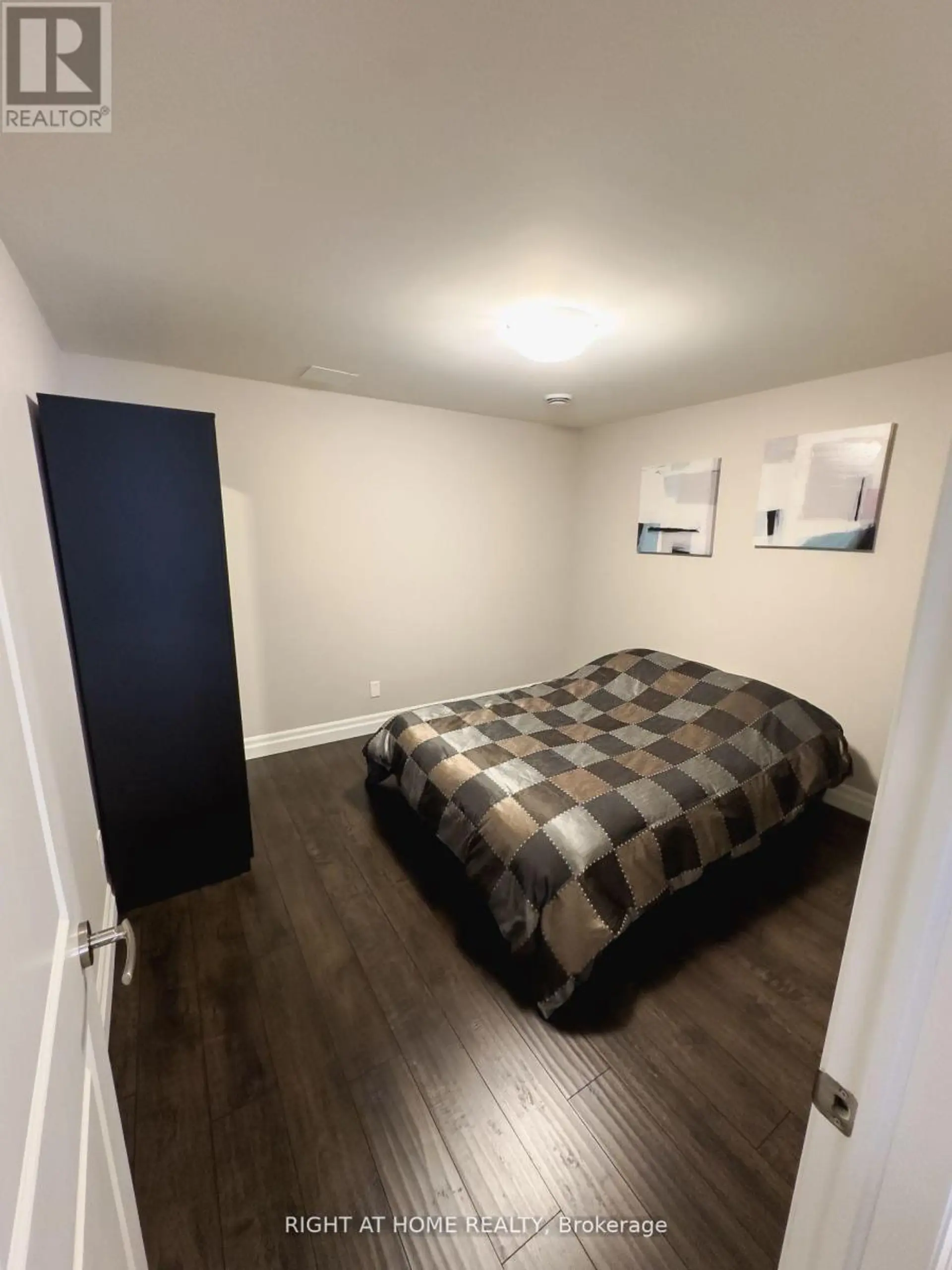 15 SPARTAN COURT - Image 13