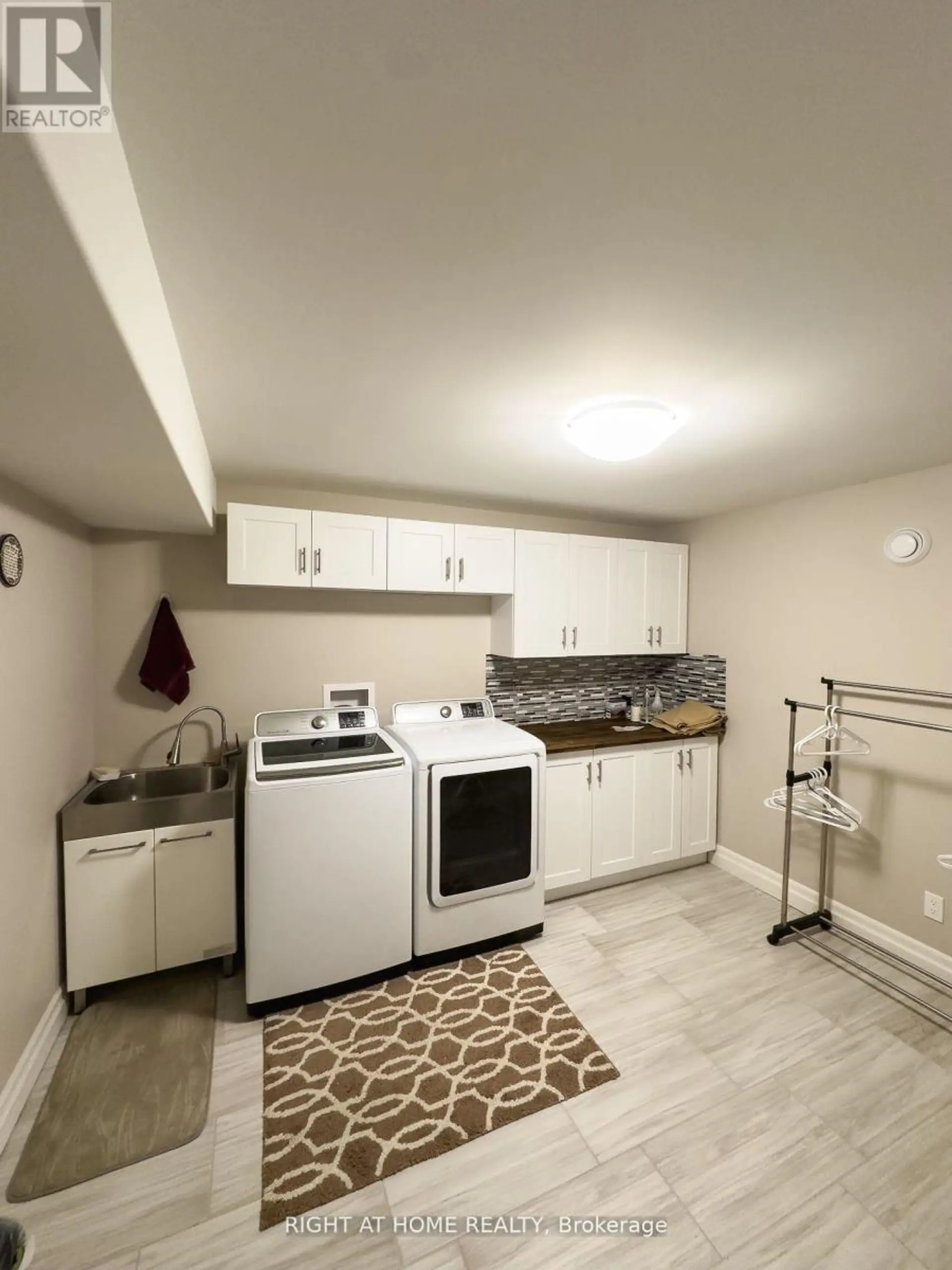 15 SPARTAN COURT - Image 16