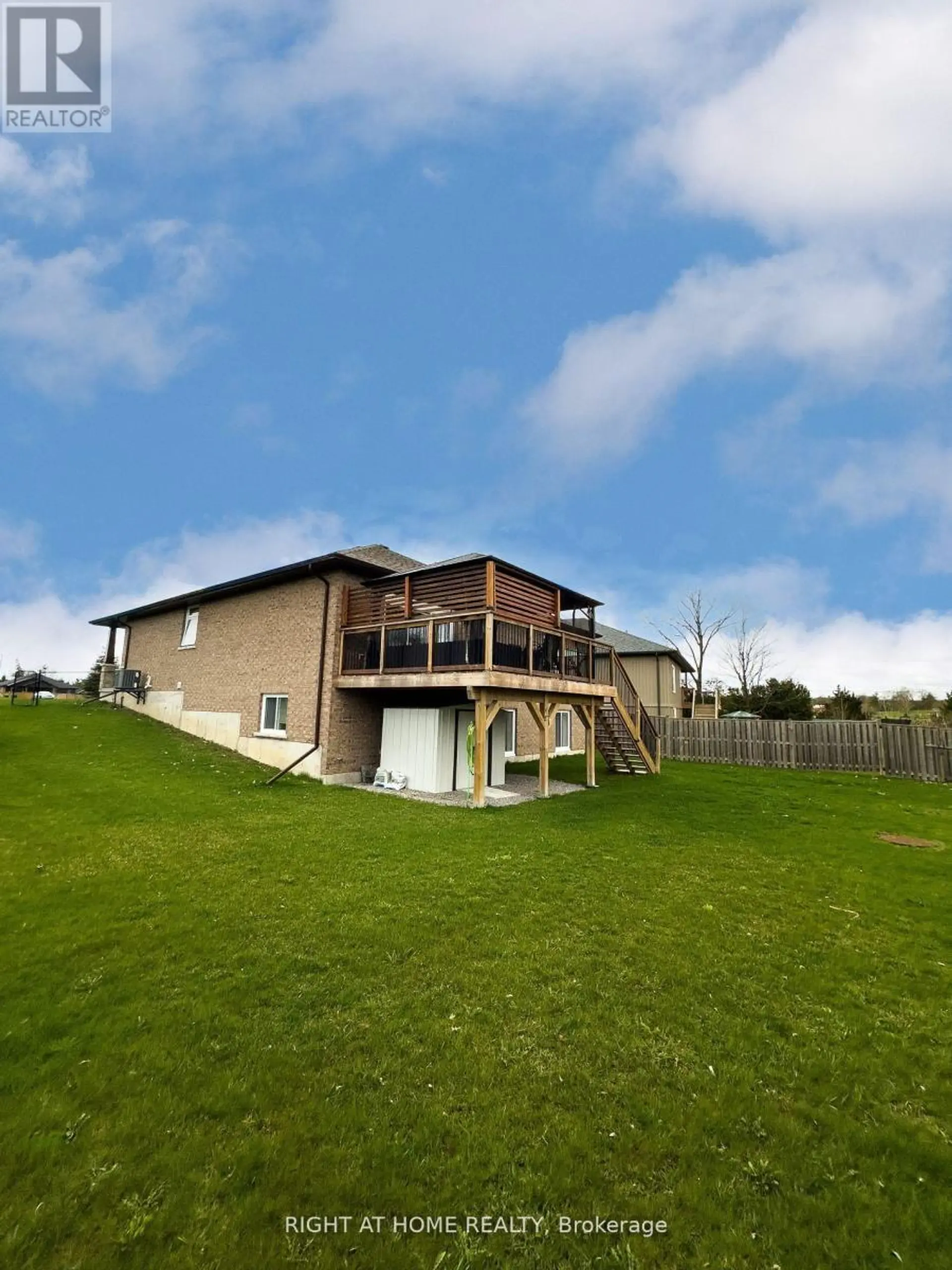 15 SPARTAN COURT - Image 19