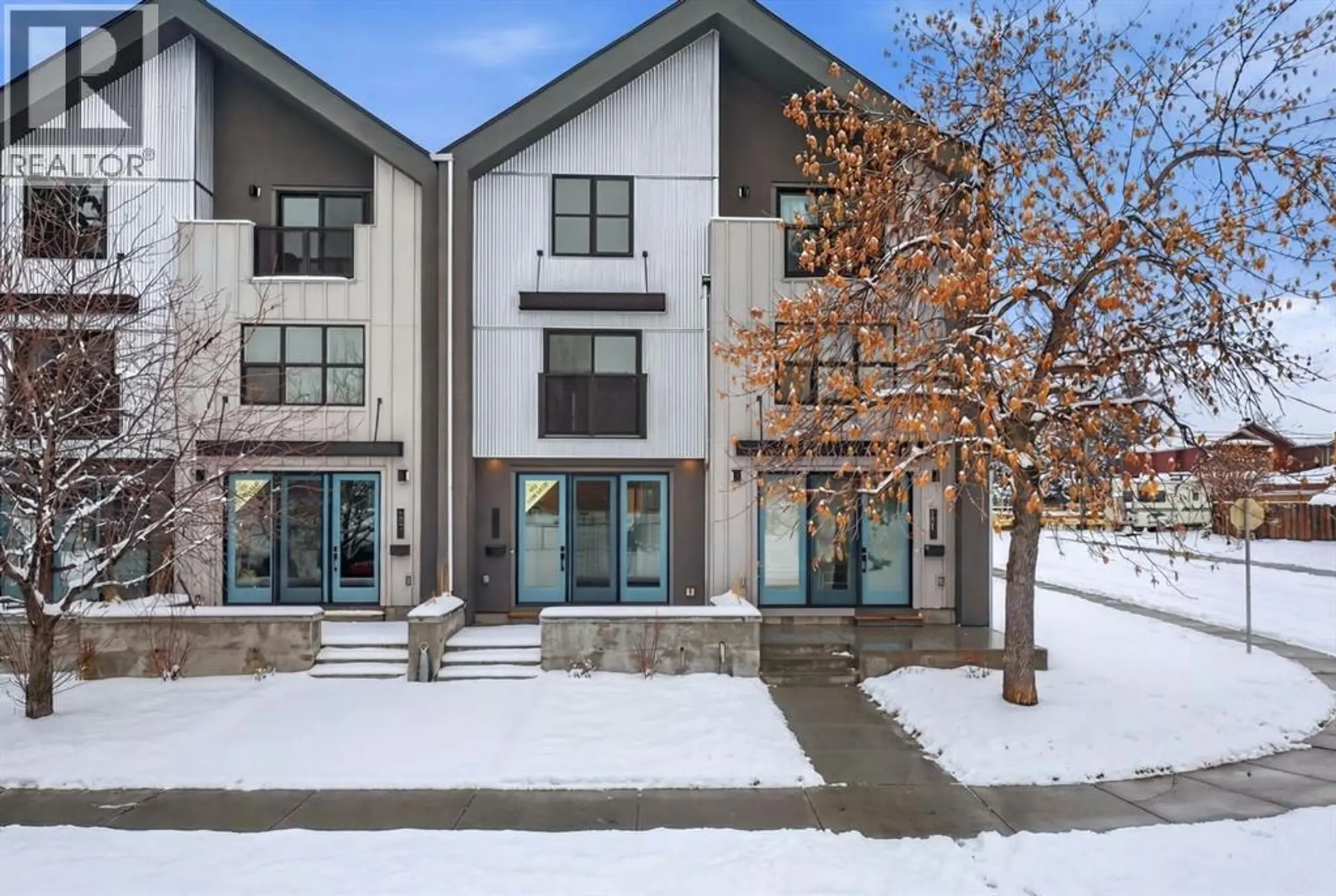 645 53 Avenue SW - Image 1