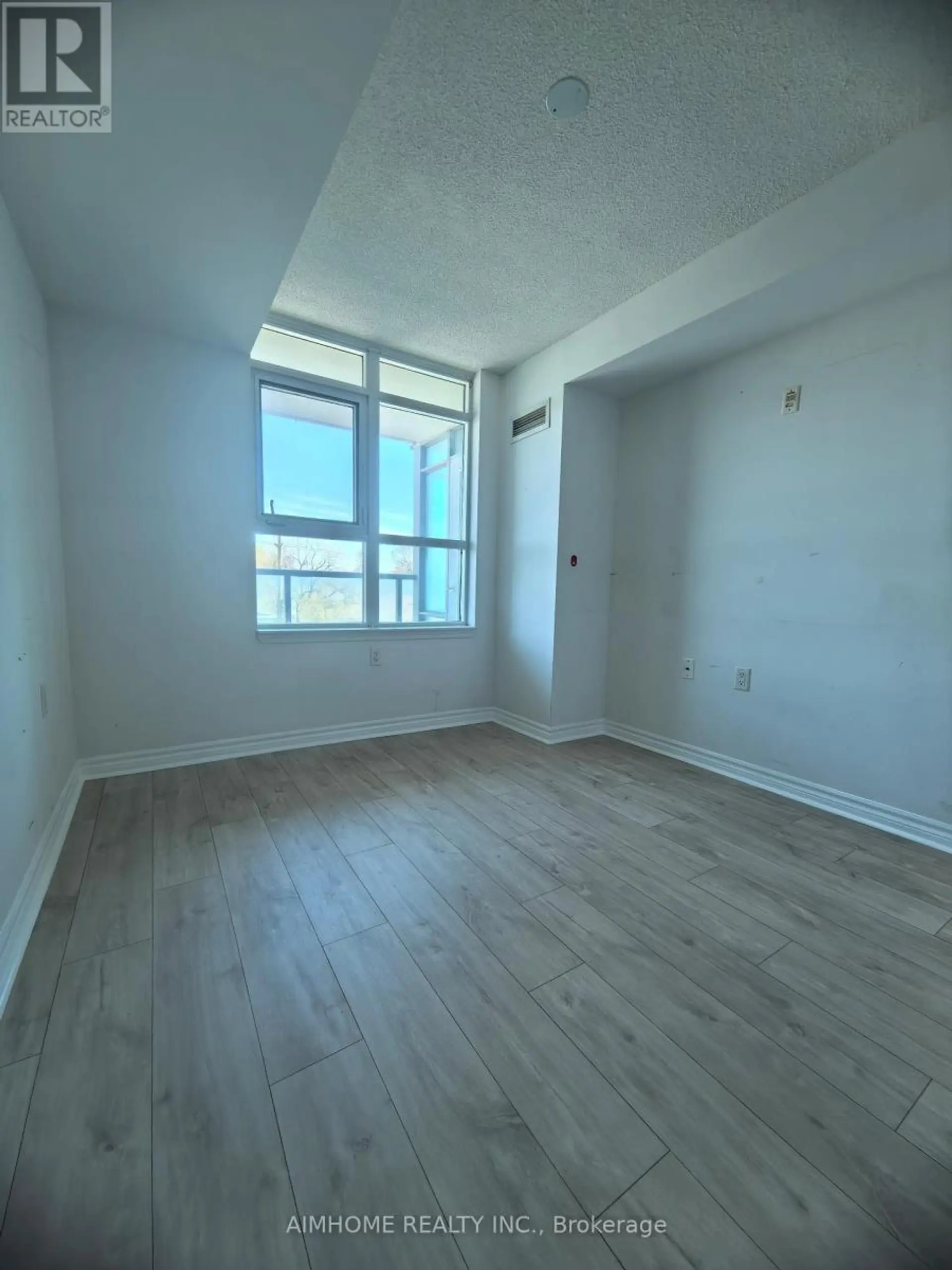 #410 3830 BATHURST STREET - Image 12