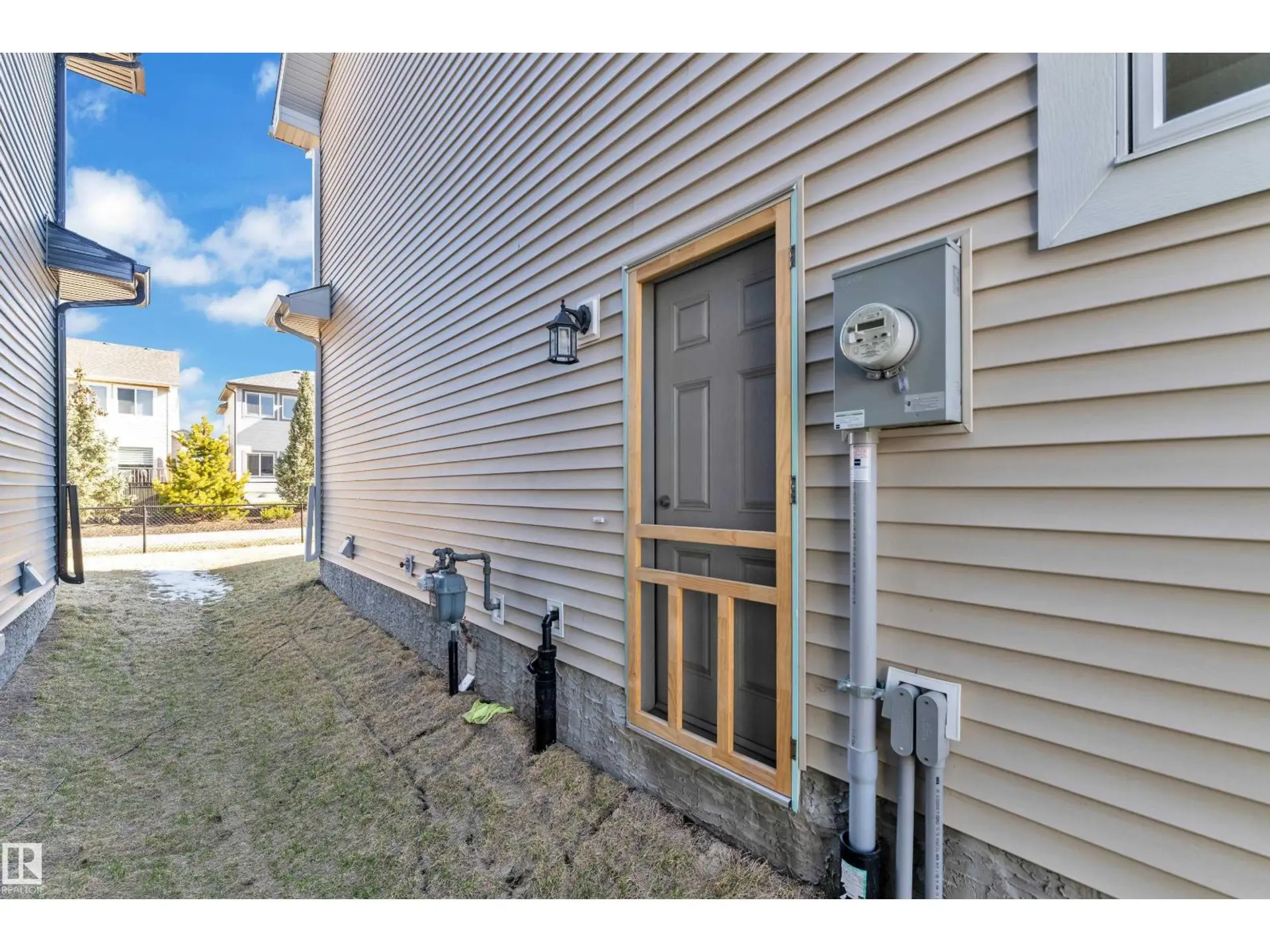 16222 19 AV SW SW - Image 15