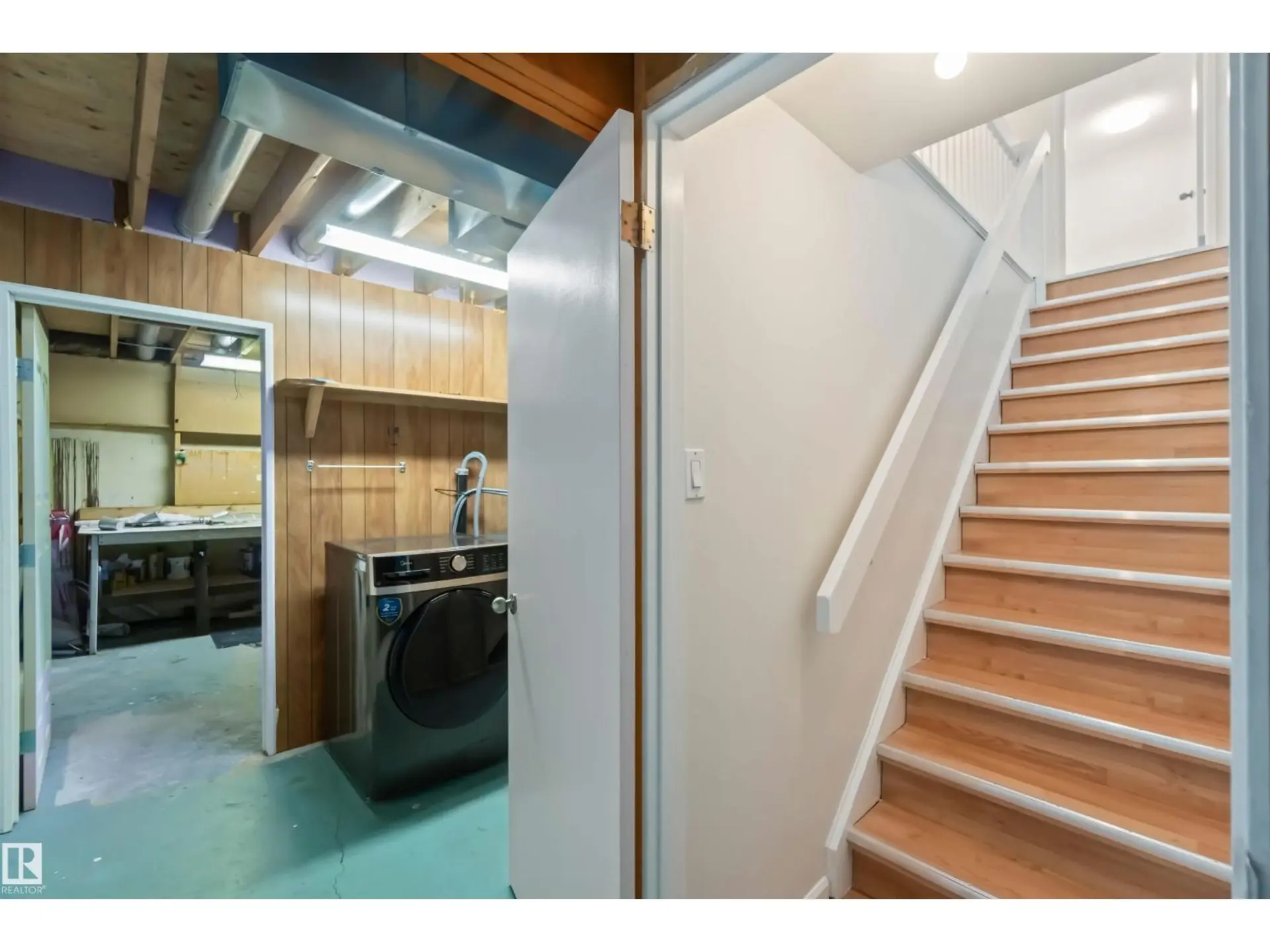7026 Millwoods RD NW - Image 11