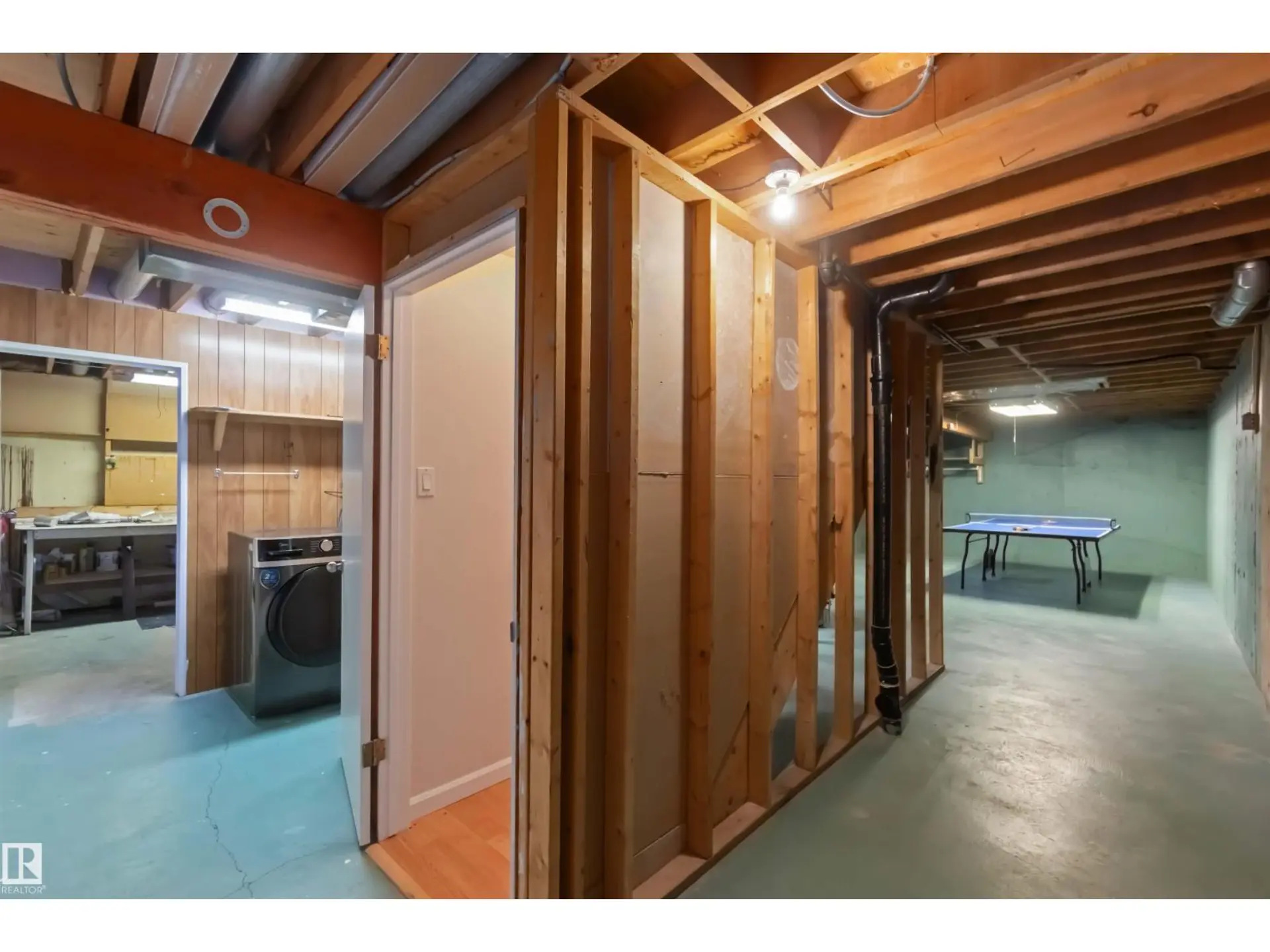 7026 Millwoods RD NW - Image 12
