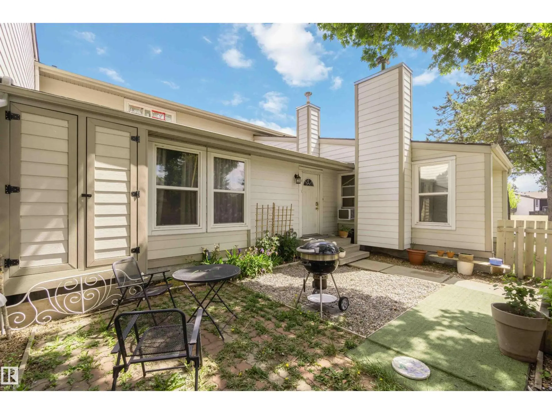 7026 Millwoods RD NW - Image 17