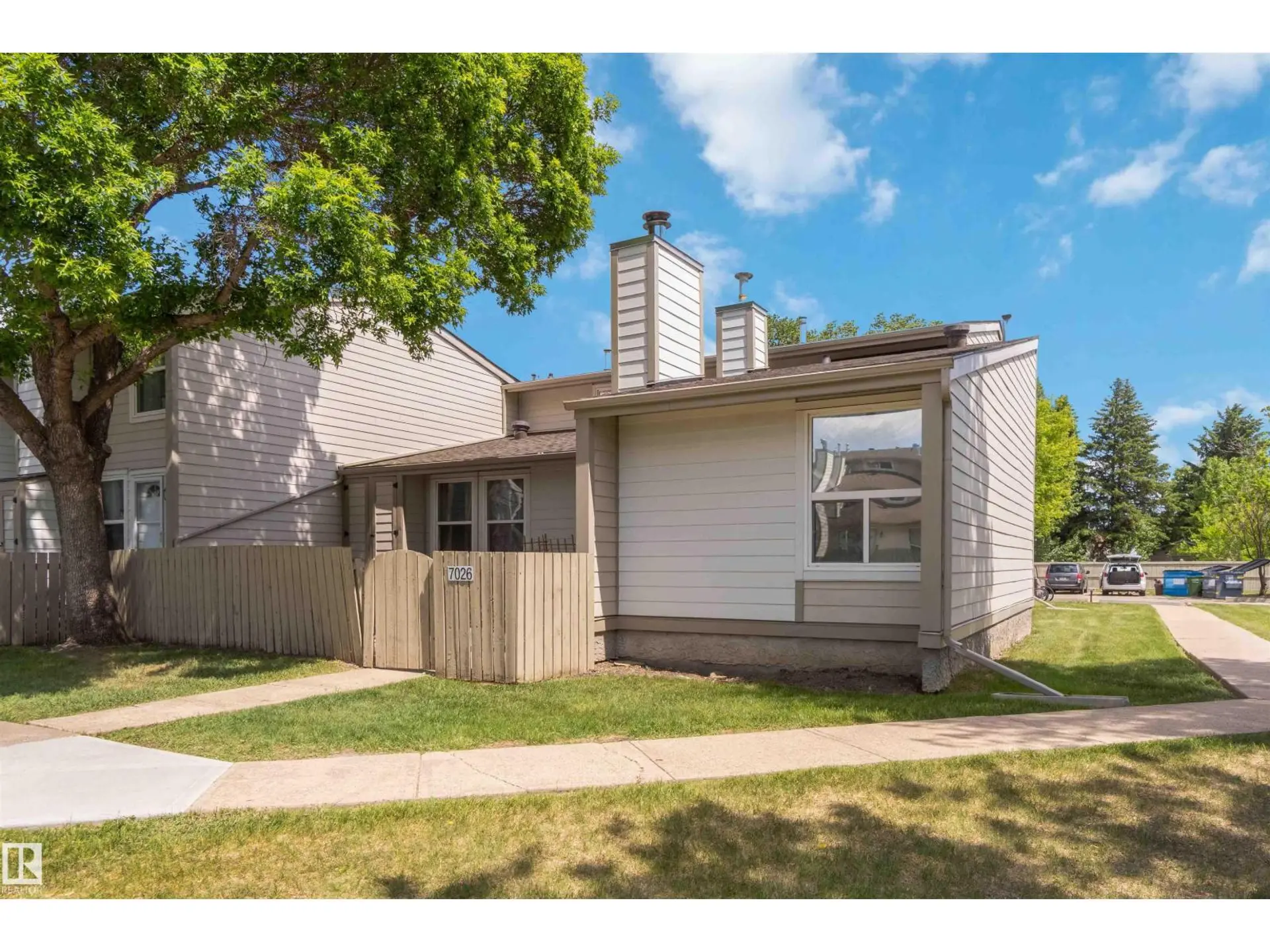 7026 Millwoods RD NW - Image 2