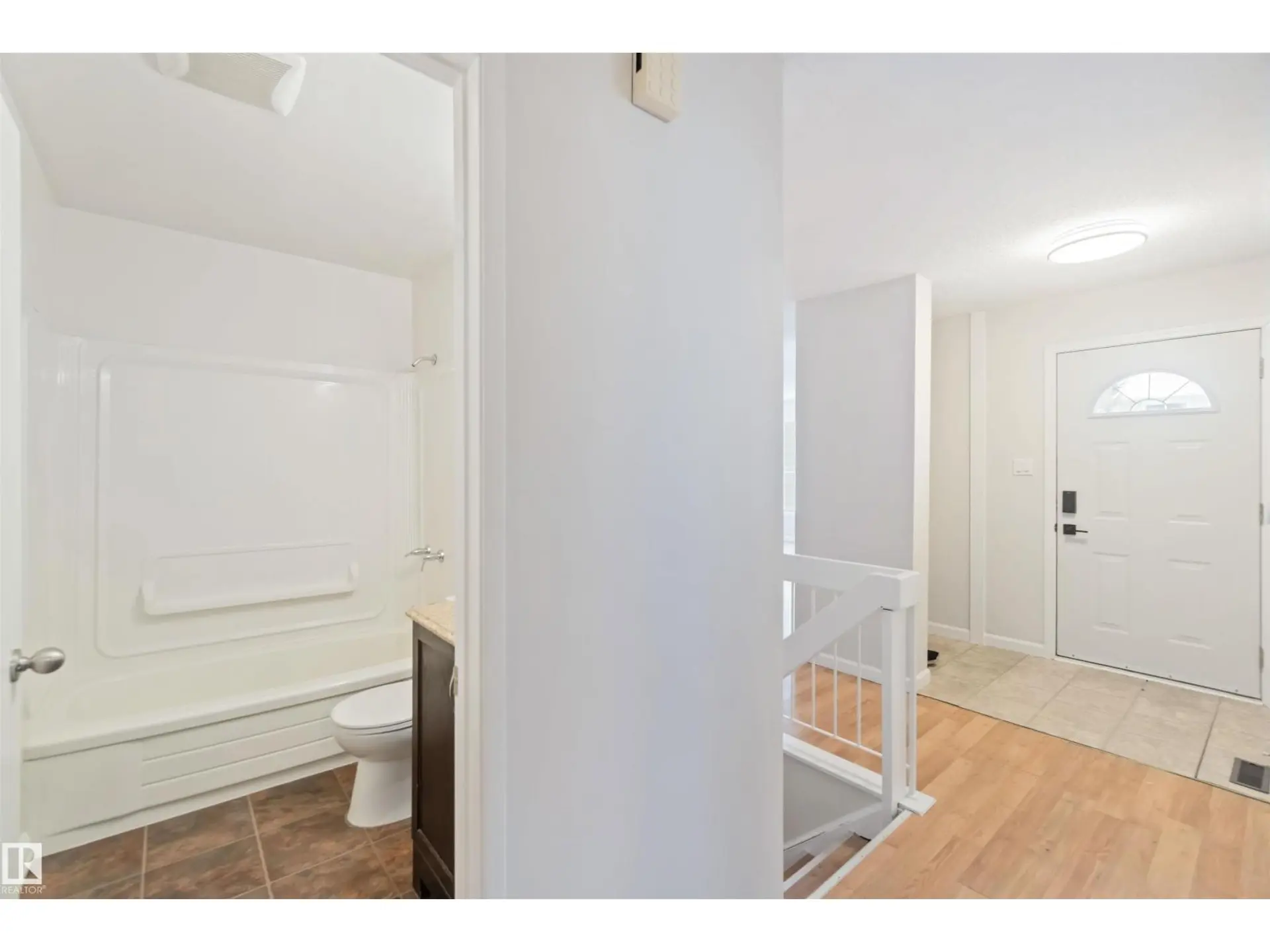 7026 Millwoods RD NW - Image 7