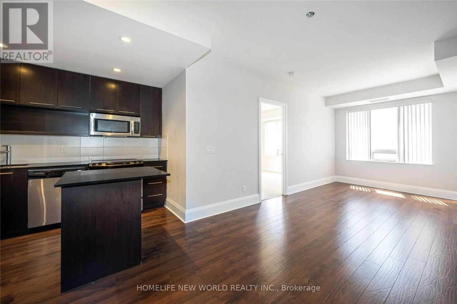 #1815 100 HARRISON GARDEN BOULEVARD - Image 6