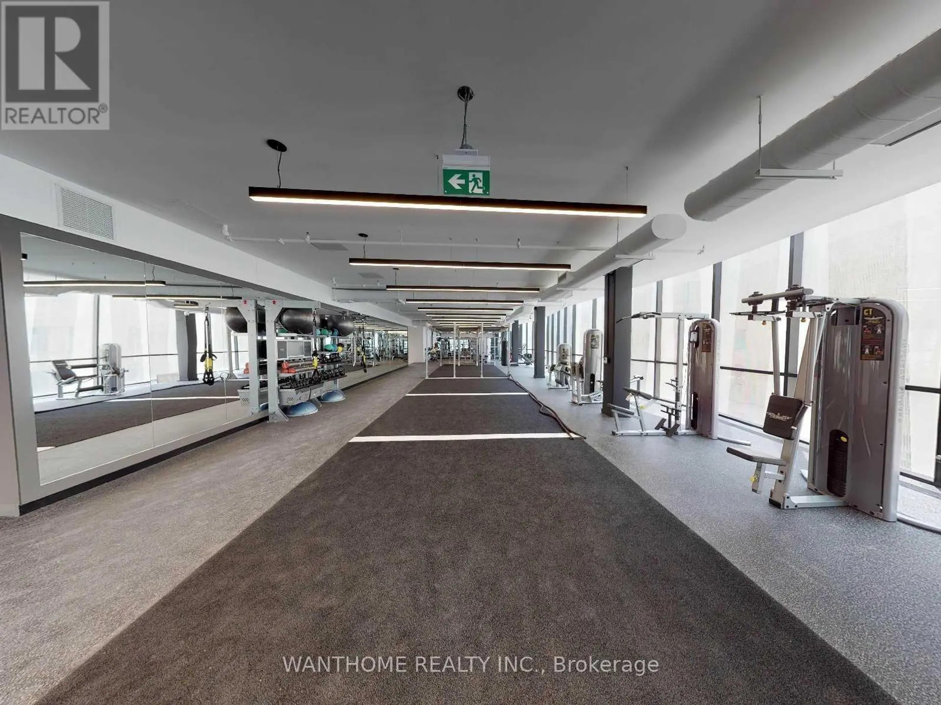 #620 85 WOOD STREET - Image 8