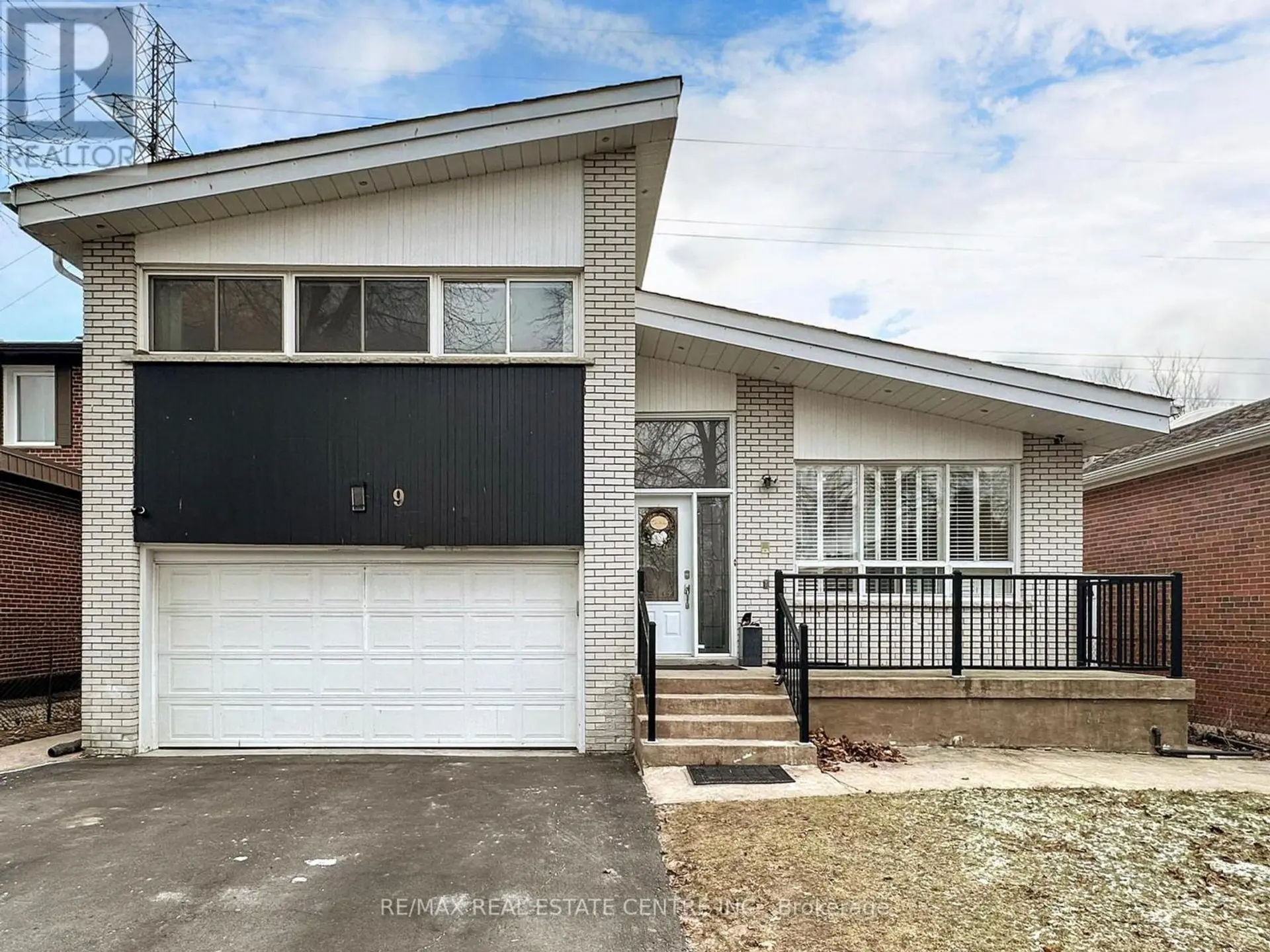 9 FAIRCHILD AVENUE - Image 1
