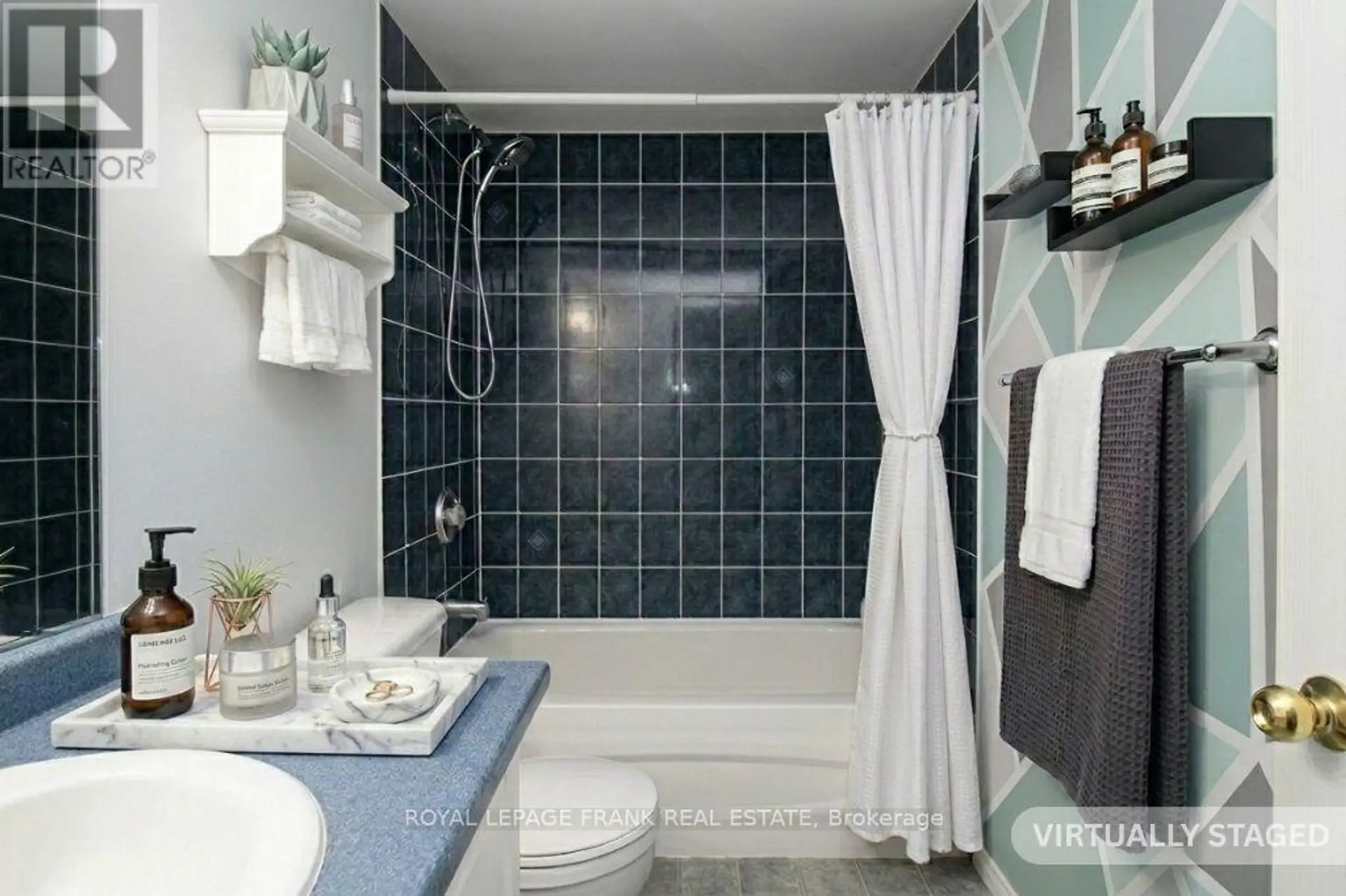 416 ABOUND CRESCENT - Image 12