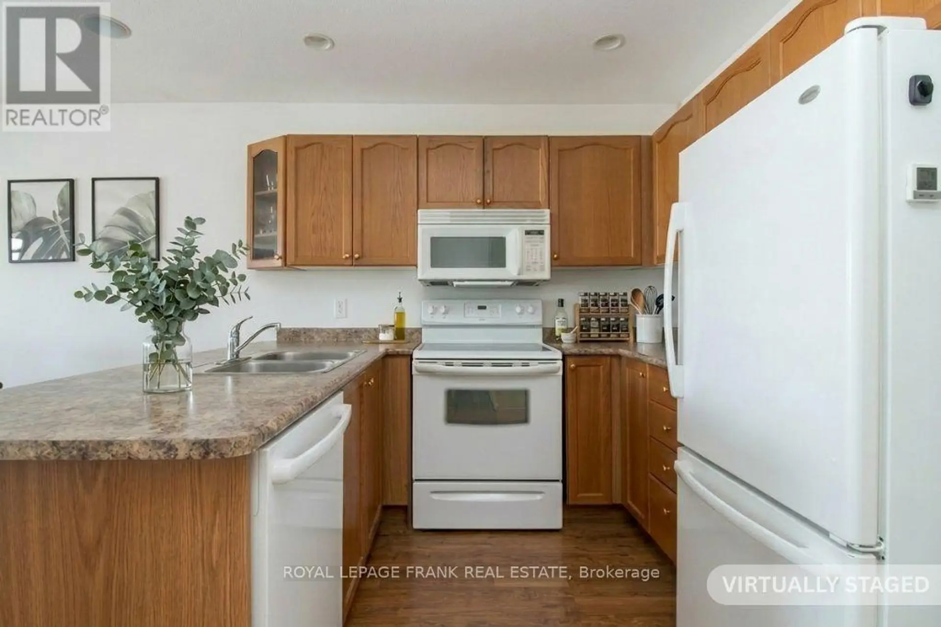 416 ABOUND CRESCENT - Image 2
