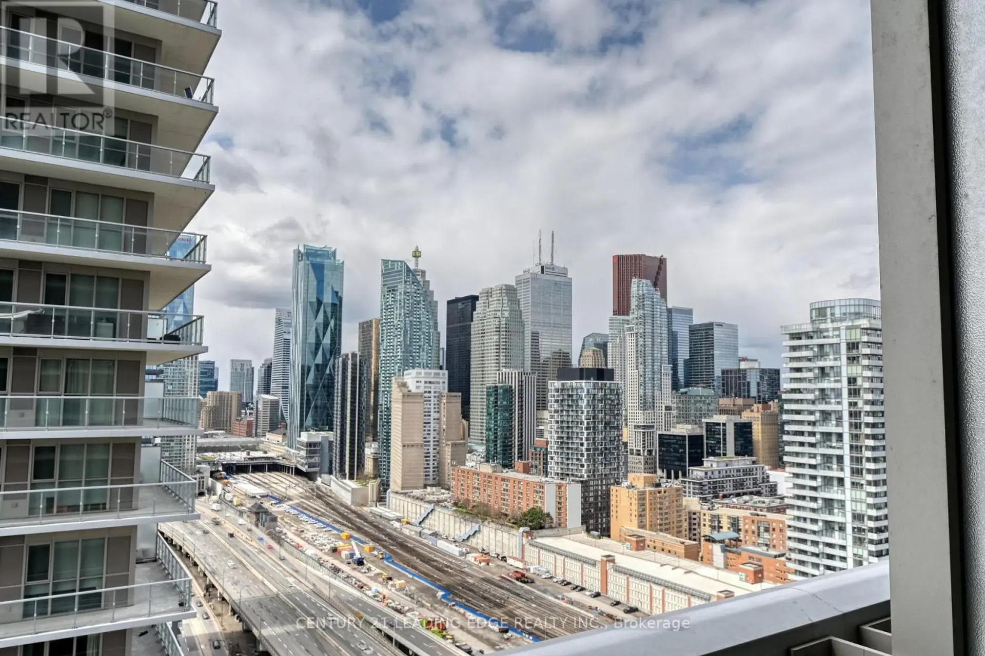 #2406 20 RICHARDSON STREET - Image 1