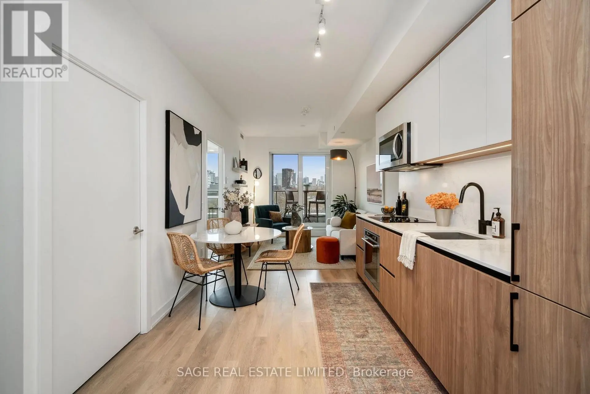 #606 150 LOGAN AVENUE - Image 13