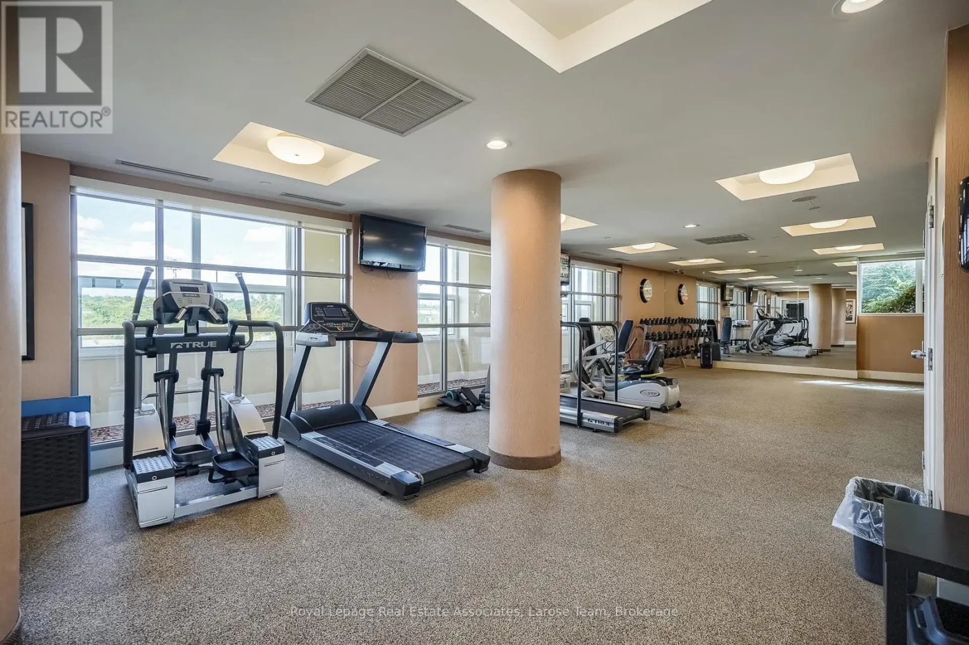#1607 3 MARINE PARADE DRIVE - Image 10