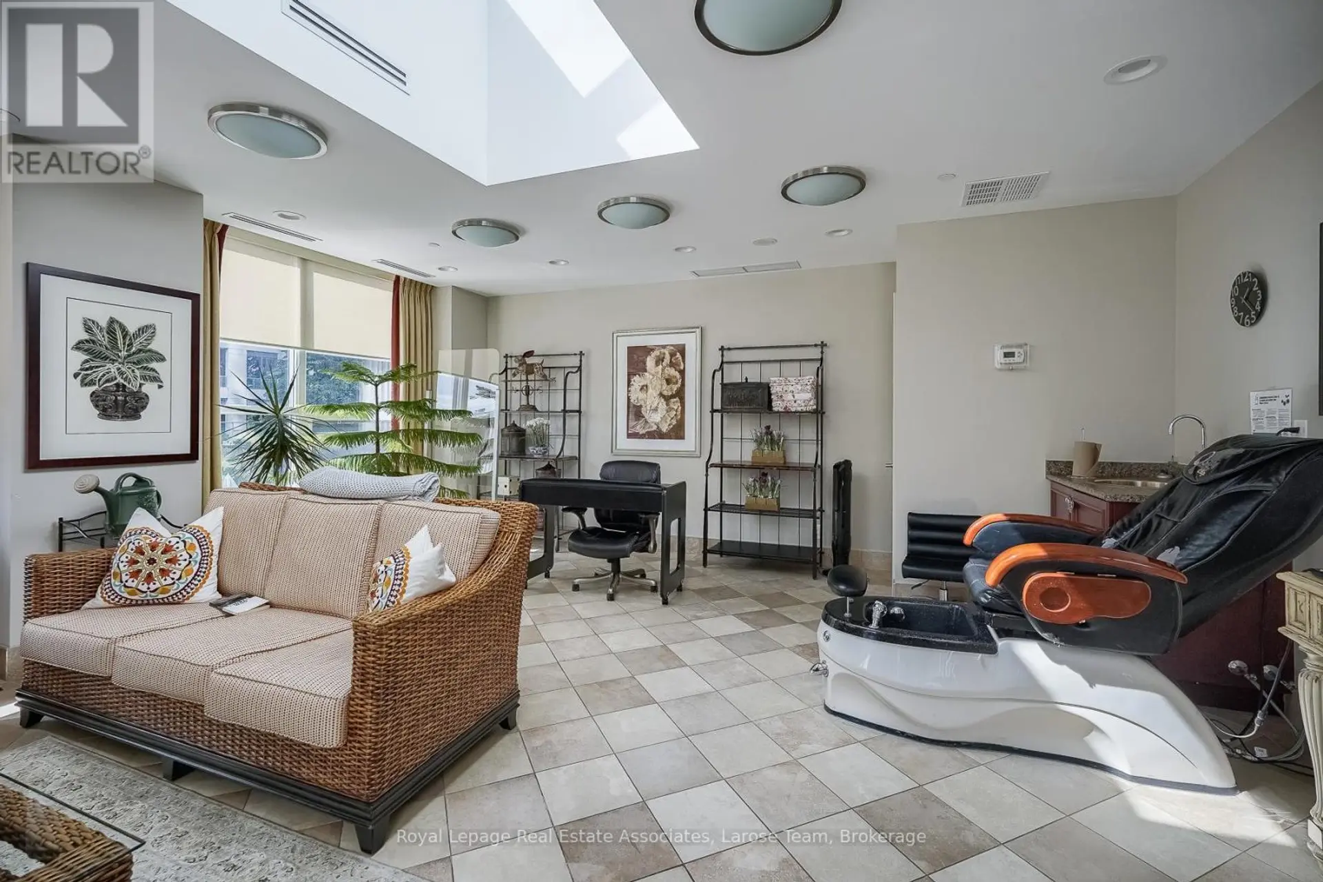 #1607 3 MARINE PARADE DRIVE - Image 14