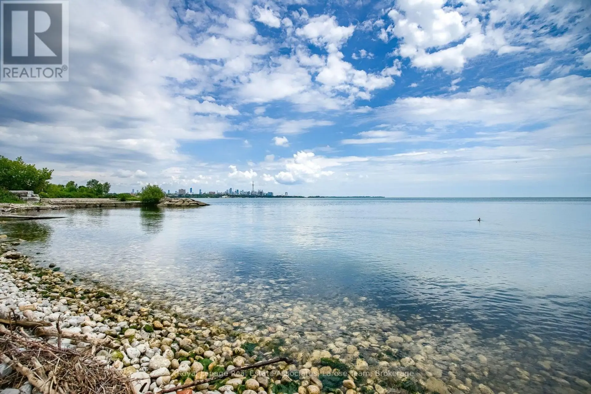 #1607 3 MARINE PARADE DRIVE - Image 17
