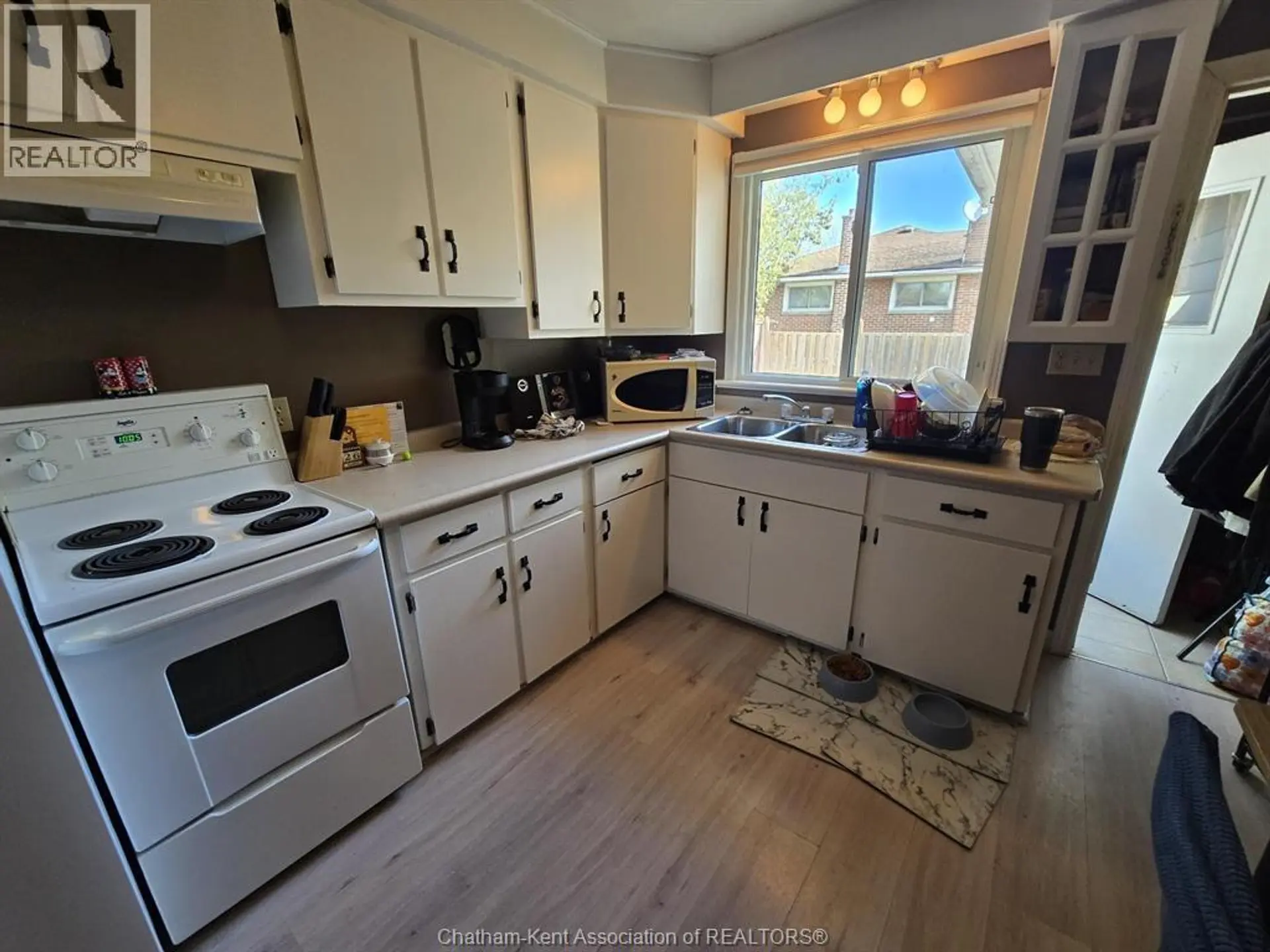 9/15 MELROSE DRIVE - Image 4