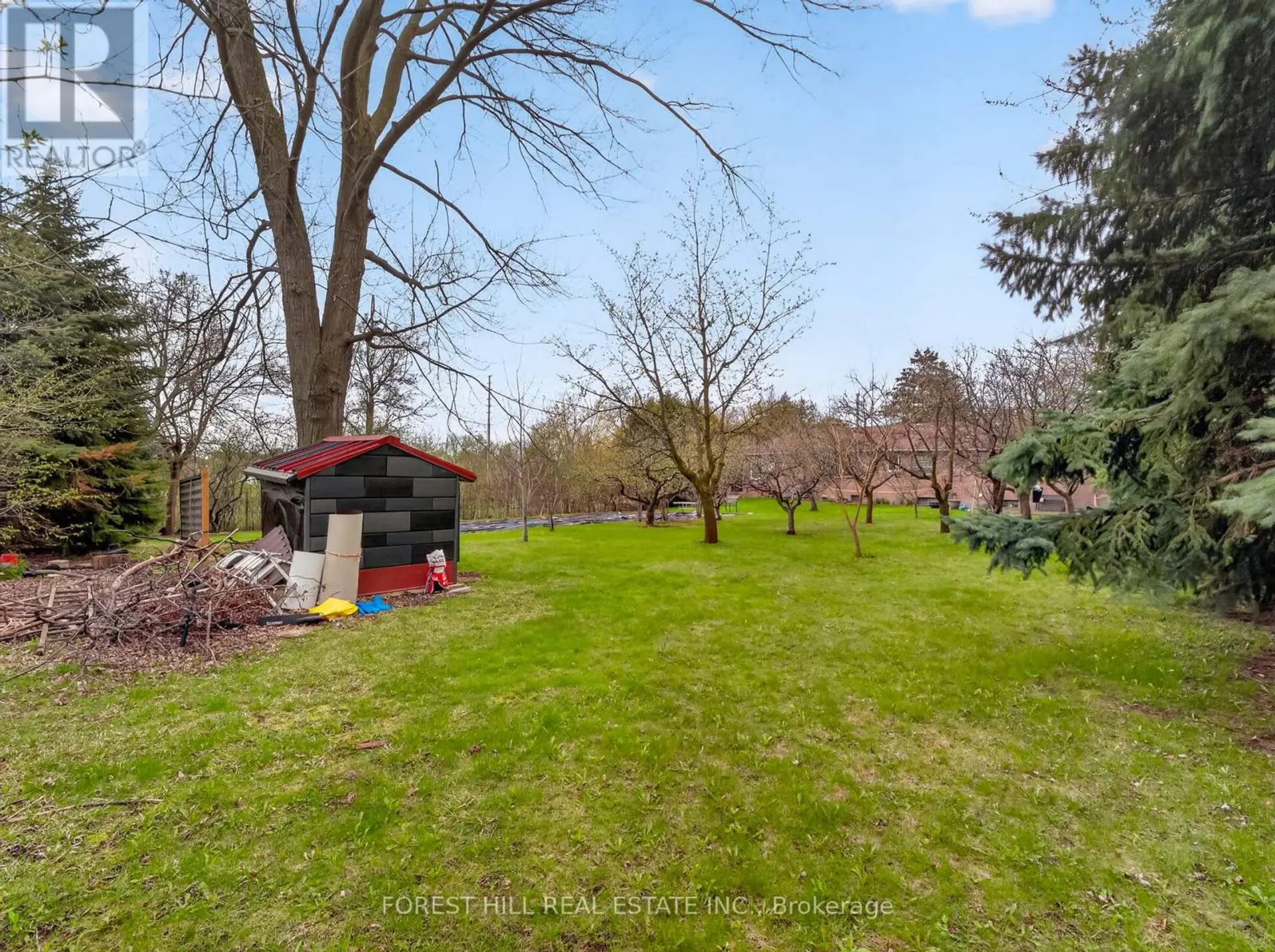 27 VAUGHAN BOULEVARD - Image 11