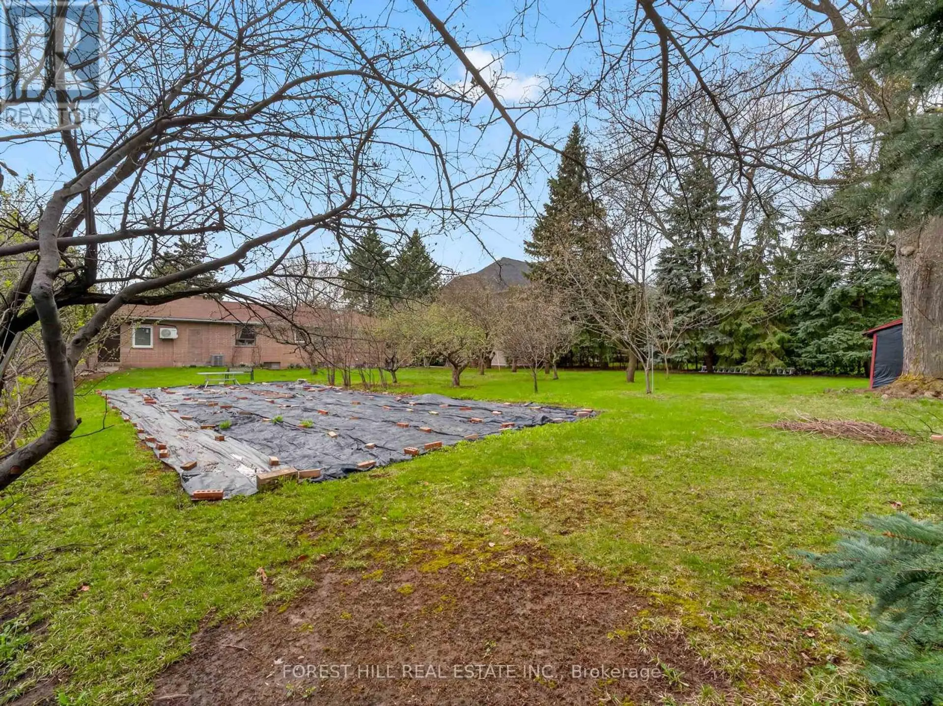 27 VAUGHAN BOULEVARD - Image 15