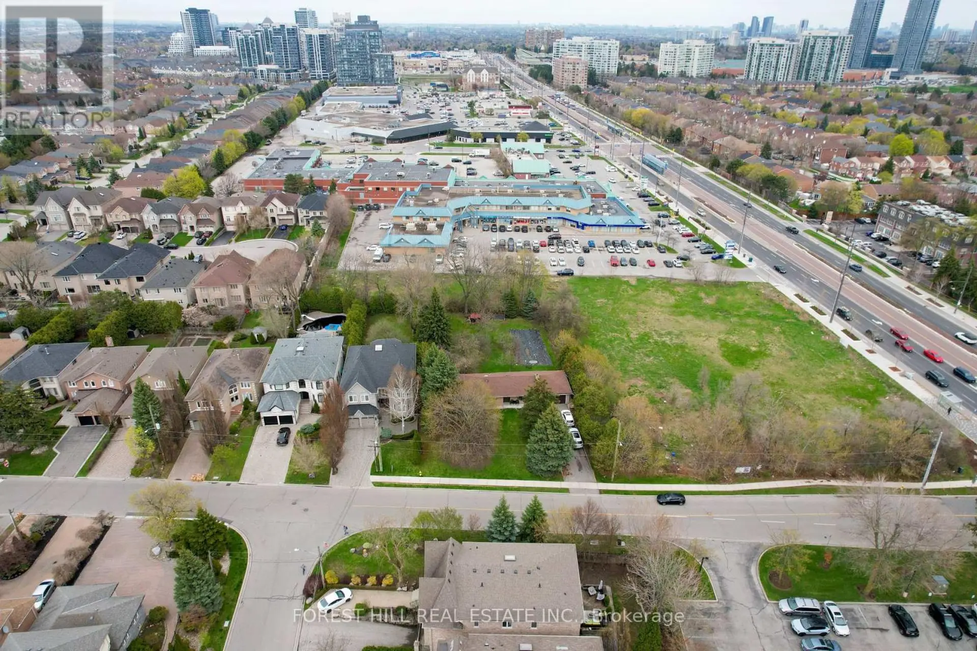 27 VAUGHAN BOULEVARD - Image 5